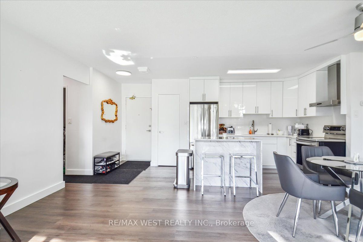 5 Vicora Linkway, unit 106 for sale - image #2