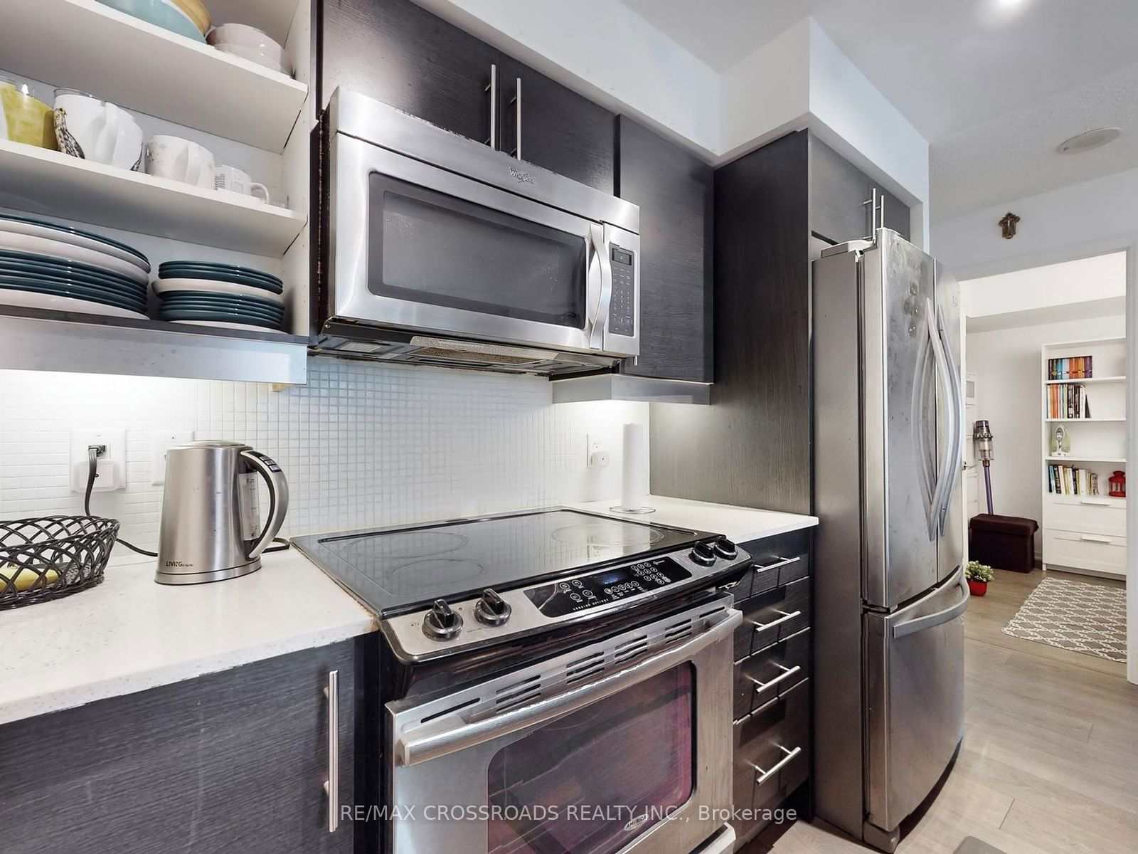 35 Bastion St, unit 624 for sale - image #12