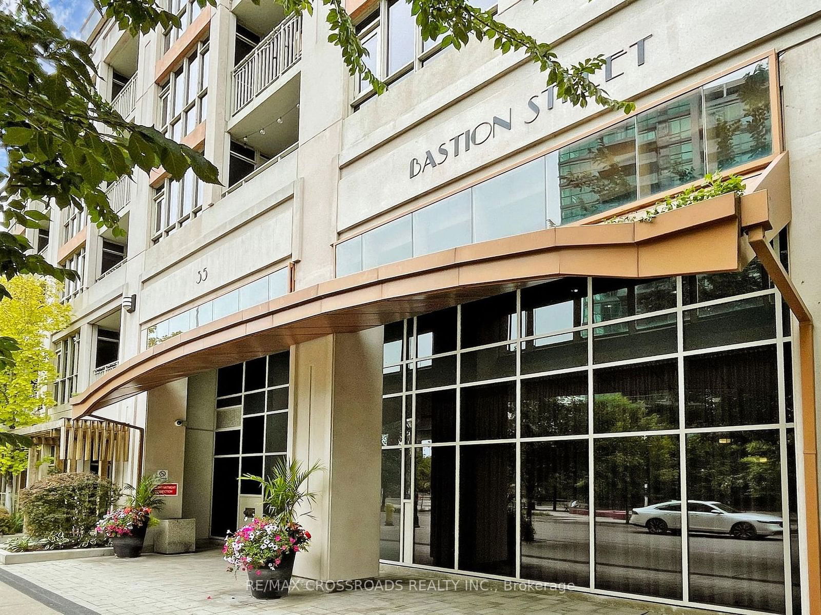 35 Bastion St, unit 624 for sale