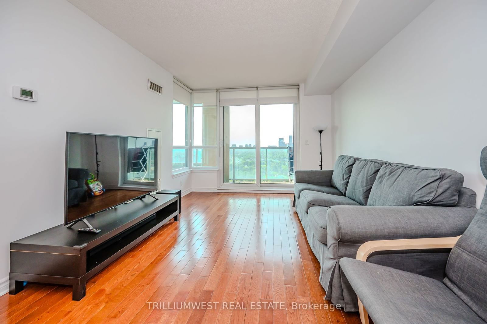 17 Barberry Pl, unit 2111 for sale - image #10