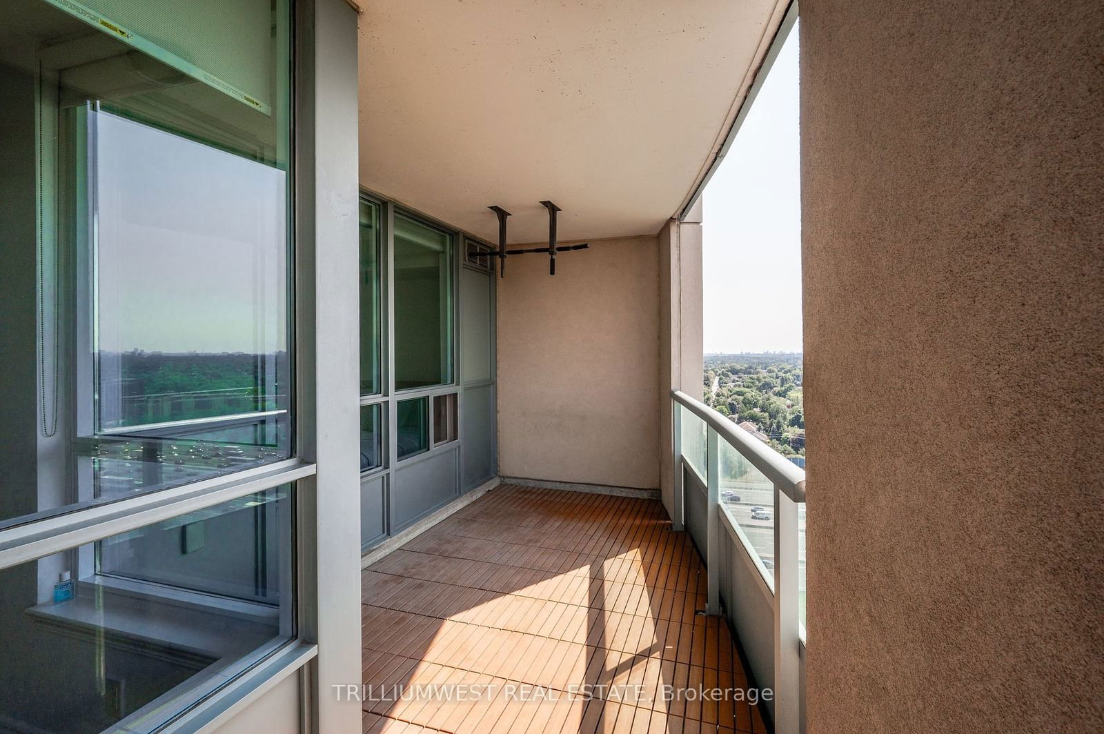 17 Barberry Pl, unit 2111 for sale - image #24