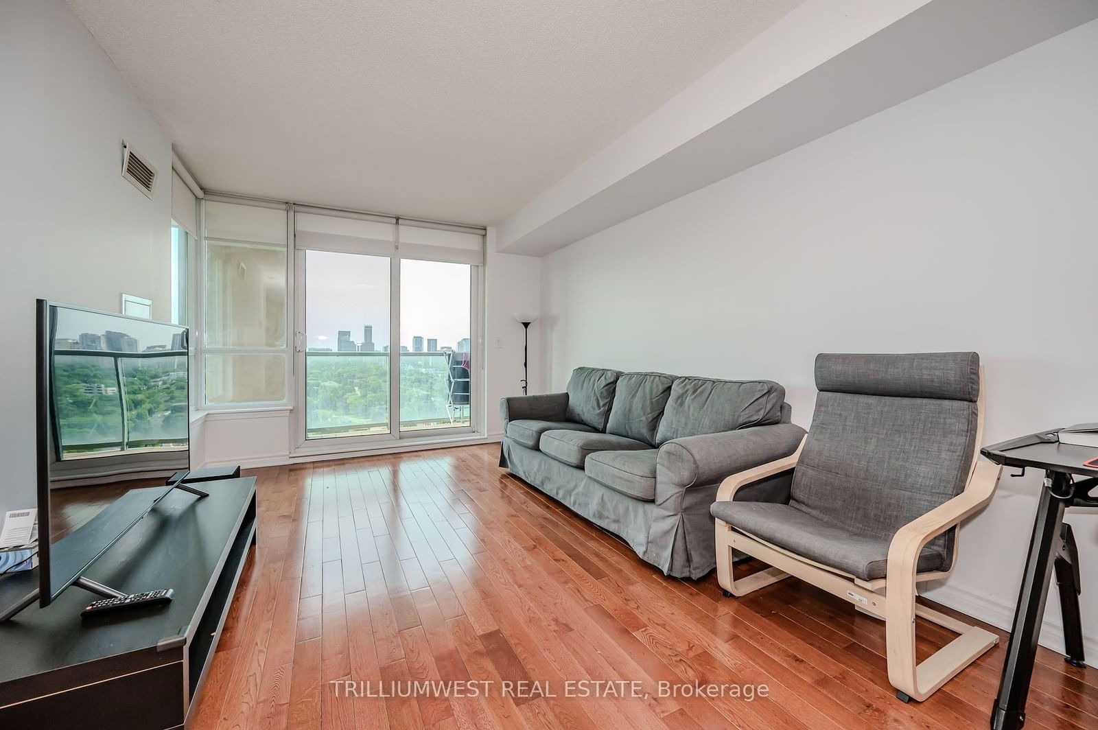 17 Barberry Pl, unit 2111 for sale - image #9