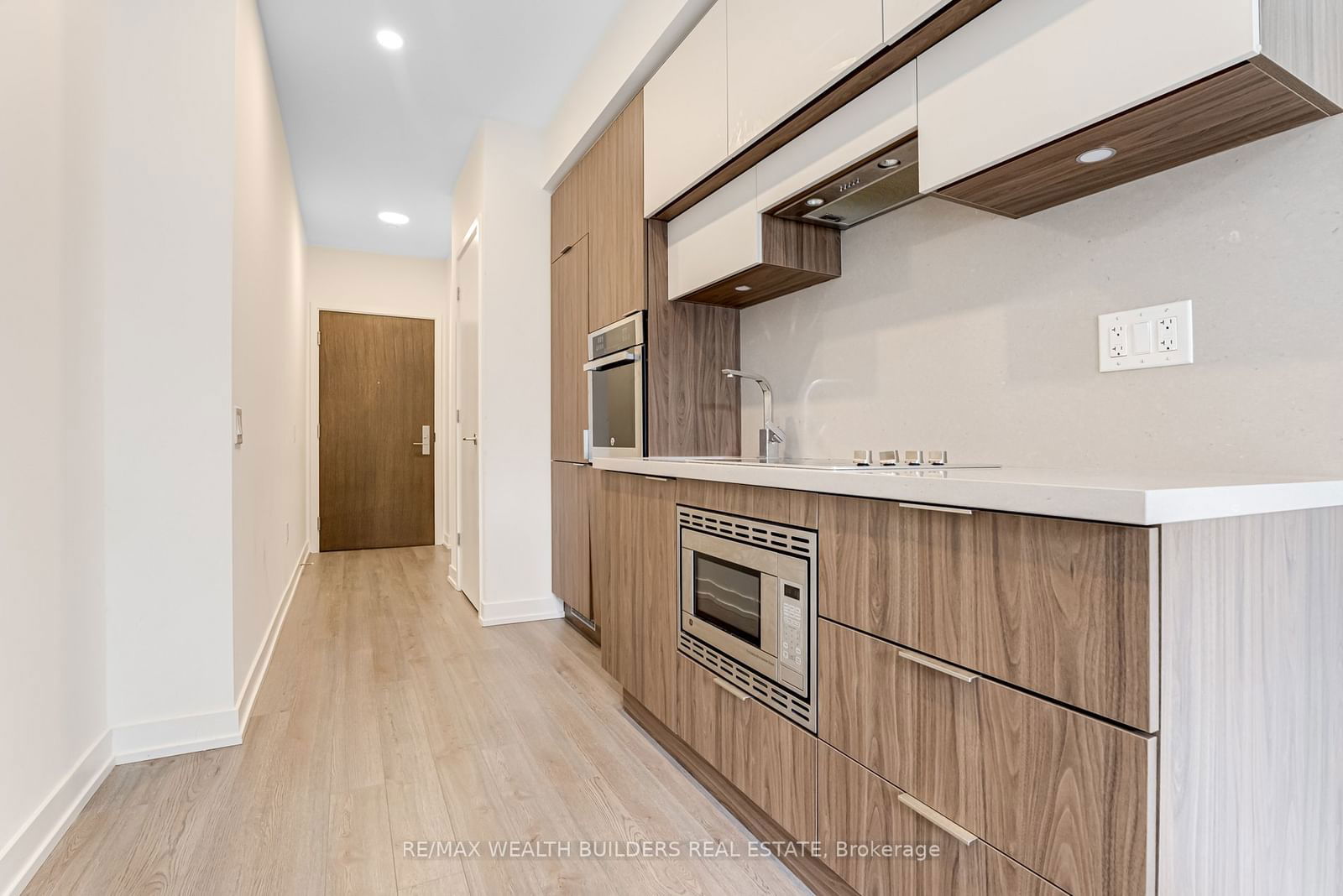 39 Roehampton Ave, unit 405 for rent - image #14