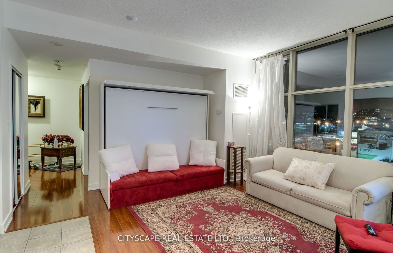 9 Spadina Ave, unit 515 for rent