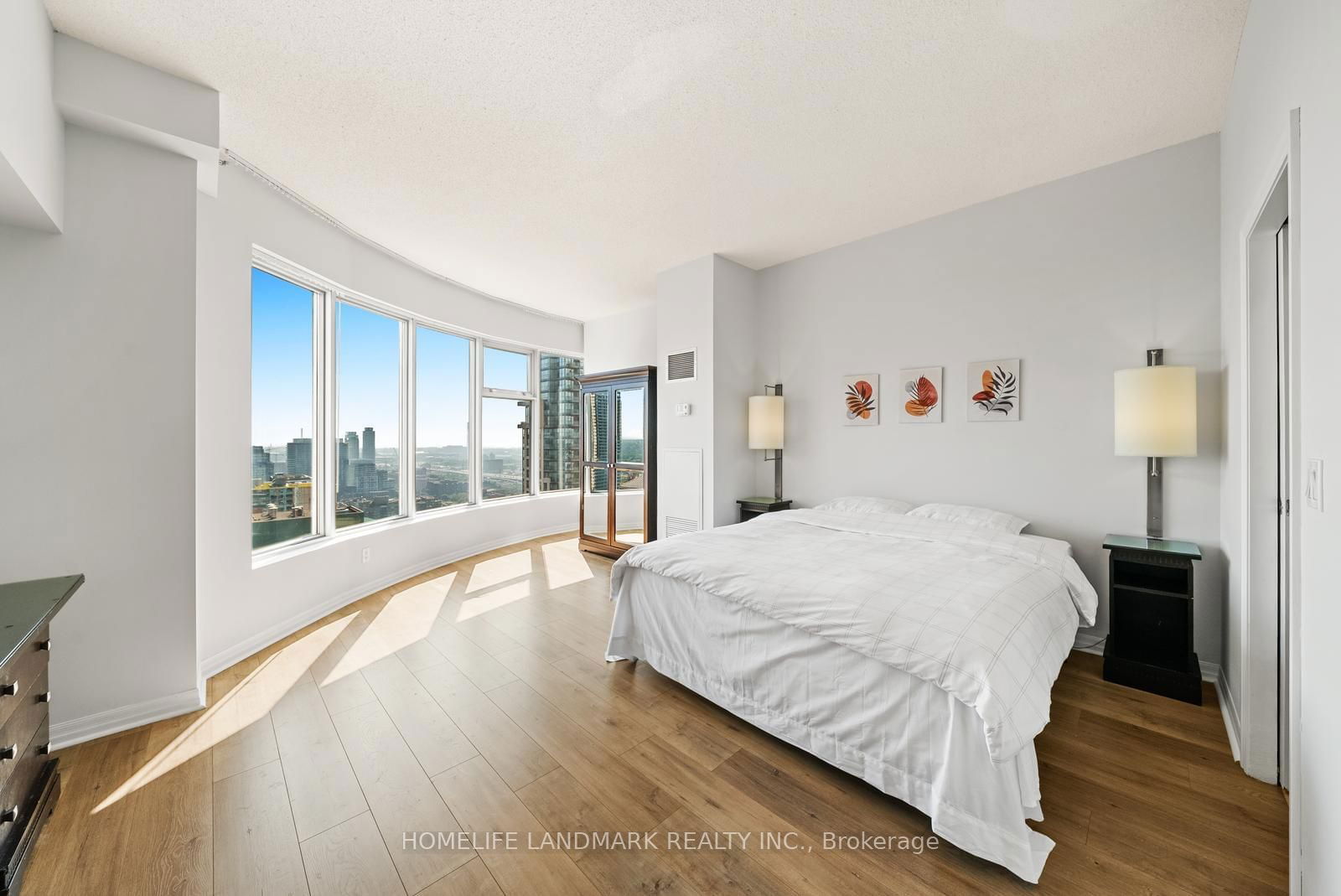 1 King St W, unit 2906 for sale