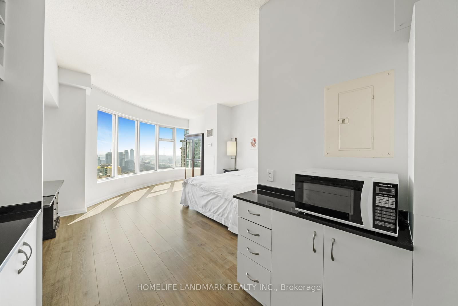 1 King St W, unit 2906 for sale