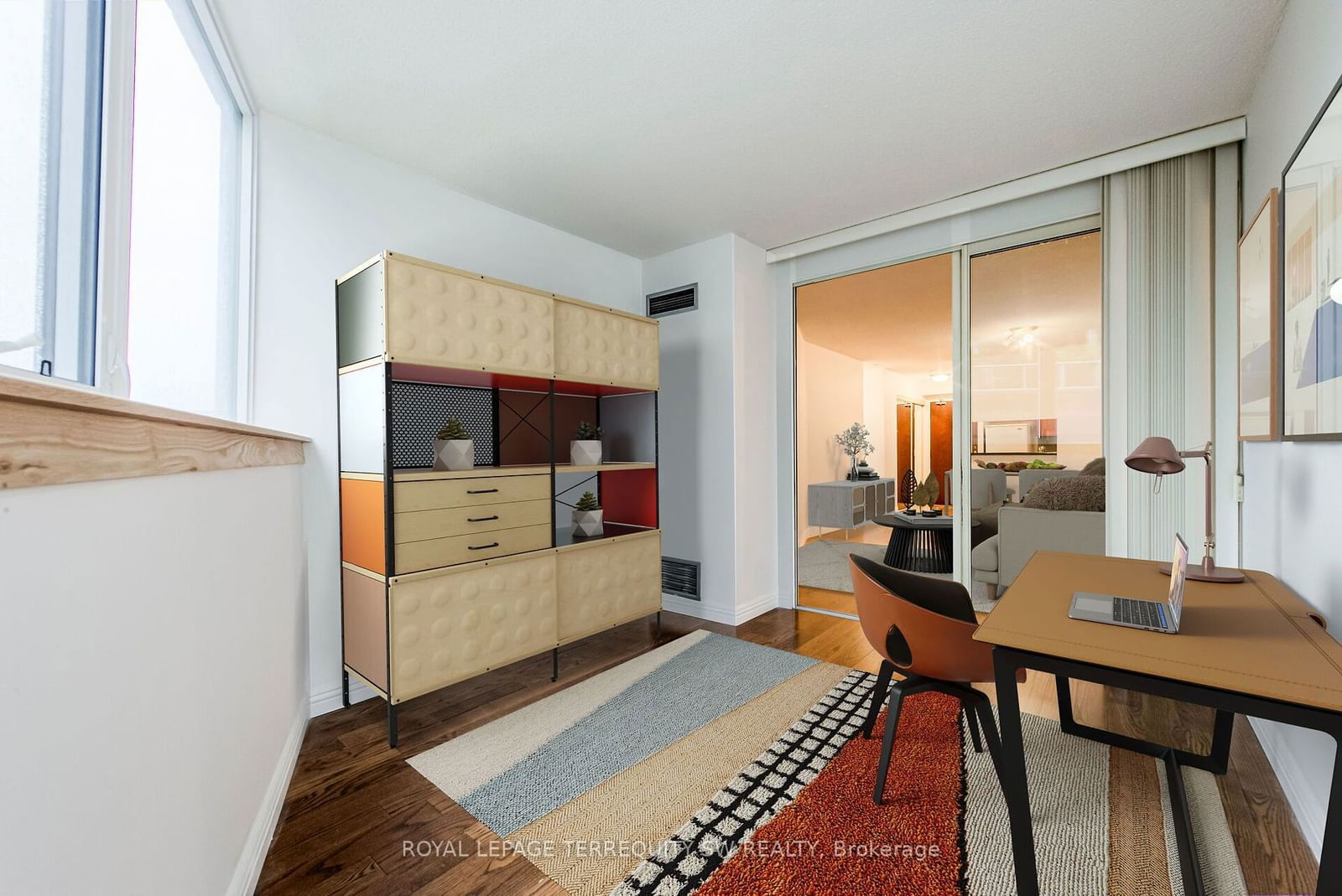 1055 Bay St, unit 407 for sale - image #6