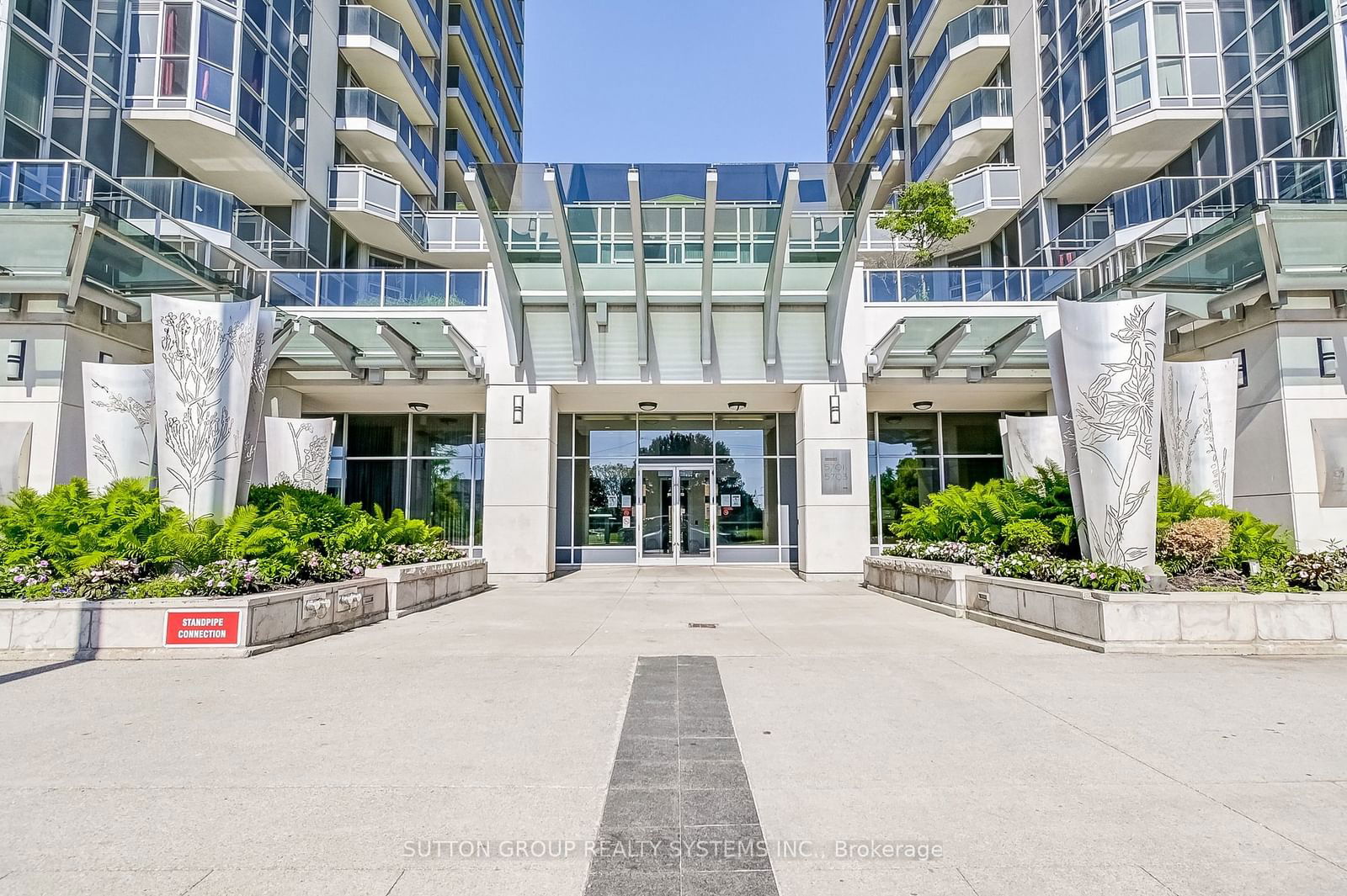 5791 Yonge St, unit 2108 for rent - image #2