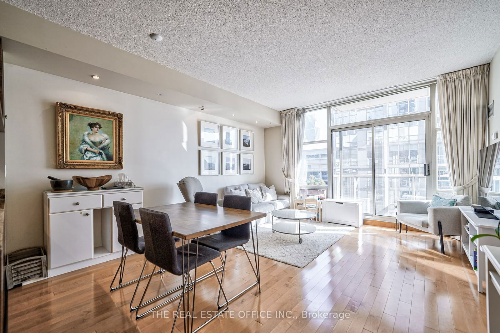 9 Spadina Ave, unit 716 for rent - image #7