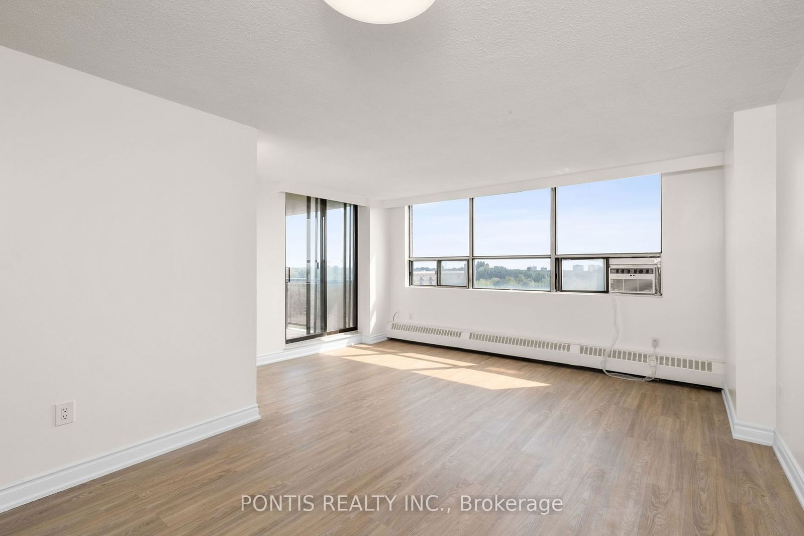 45 Sunrise Ave, unit 806 for sale - image #5