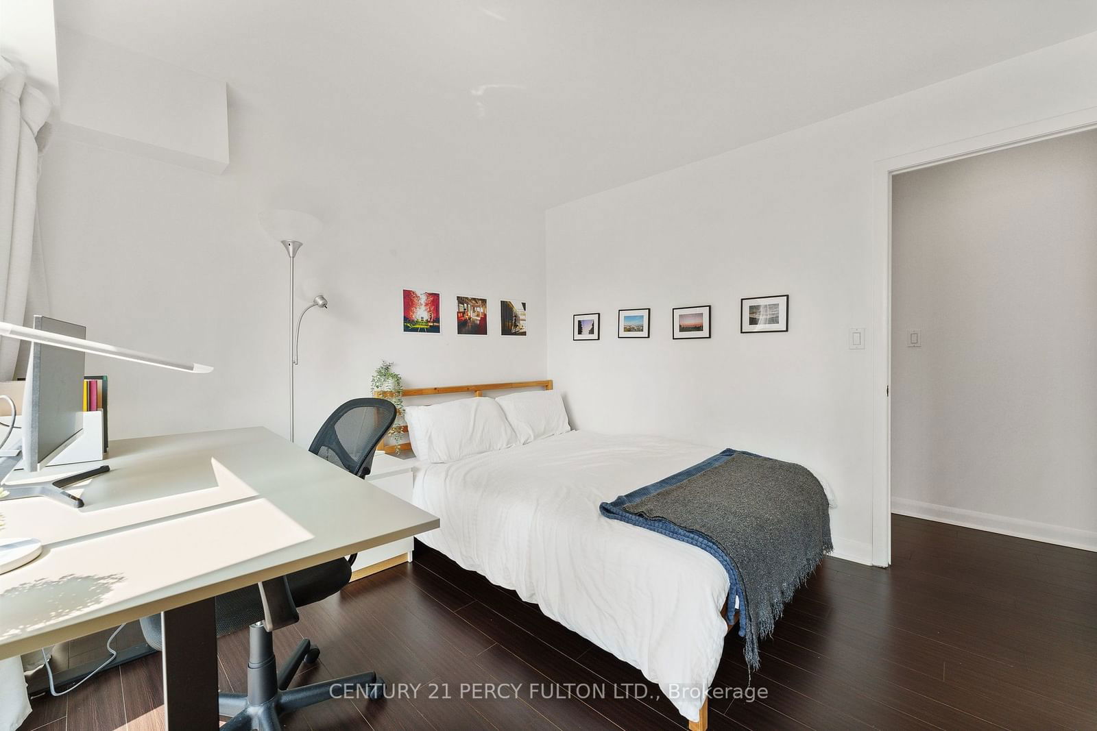 210 Victoria St, unit 2411 for sale - image #17