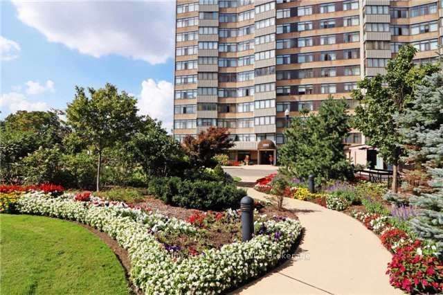 1201 Steeles Ave W, unit 1107 for sale - image #4