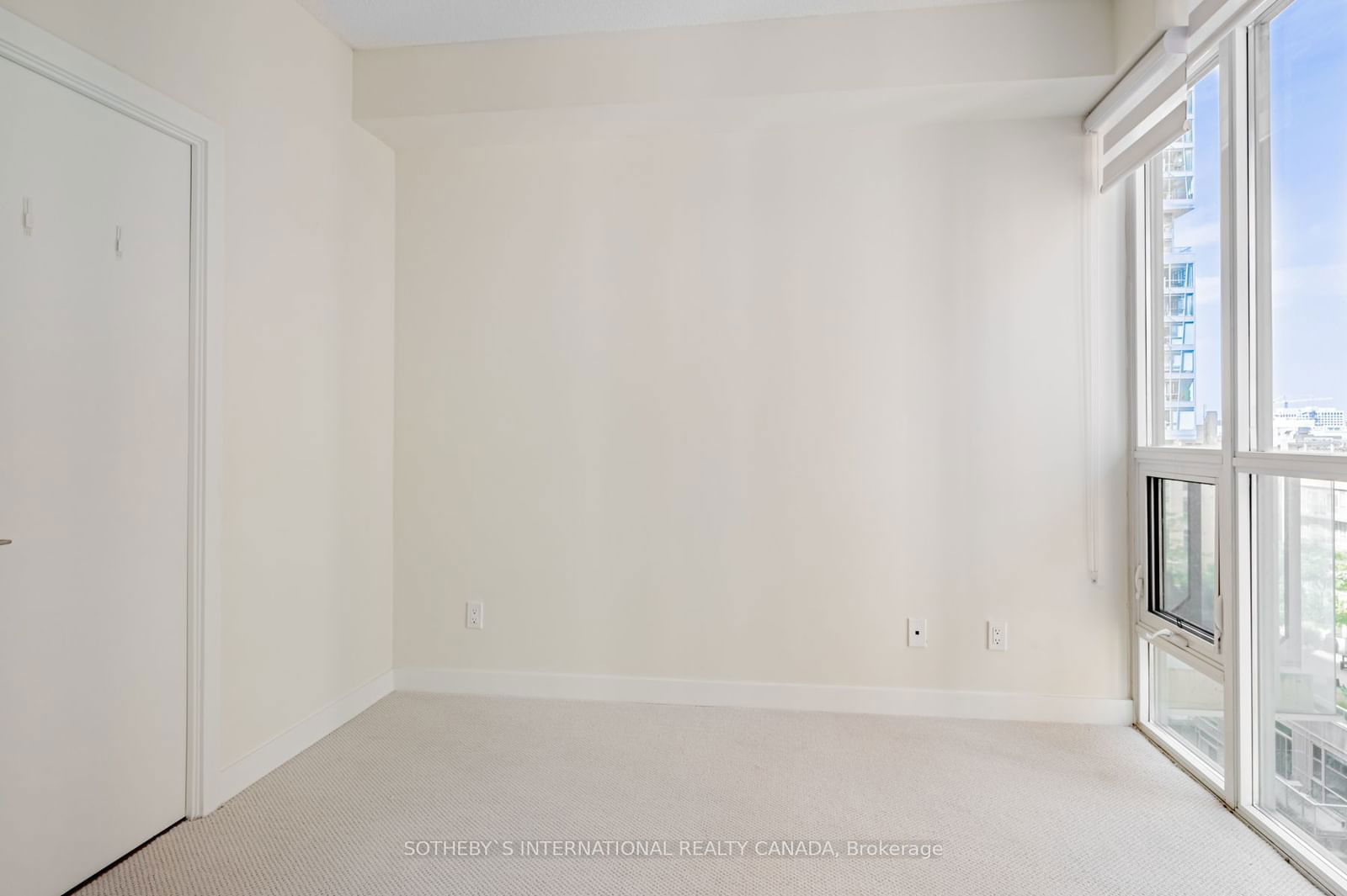 126 Simcoe St, unit 1105 for rent - image #19