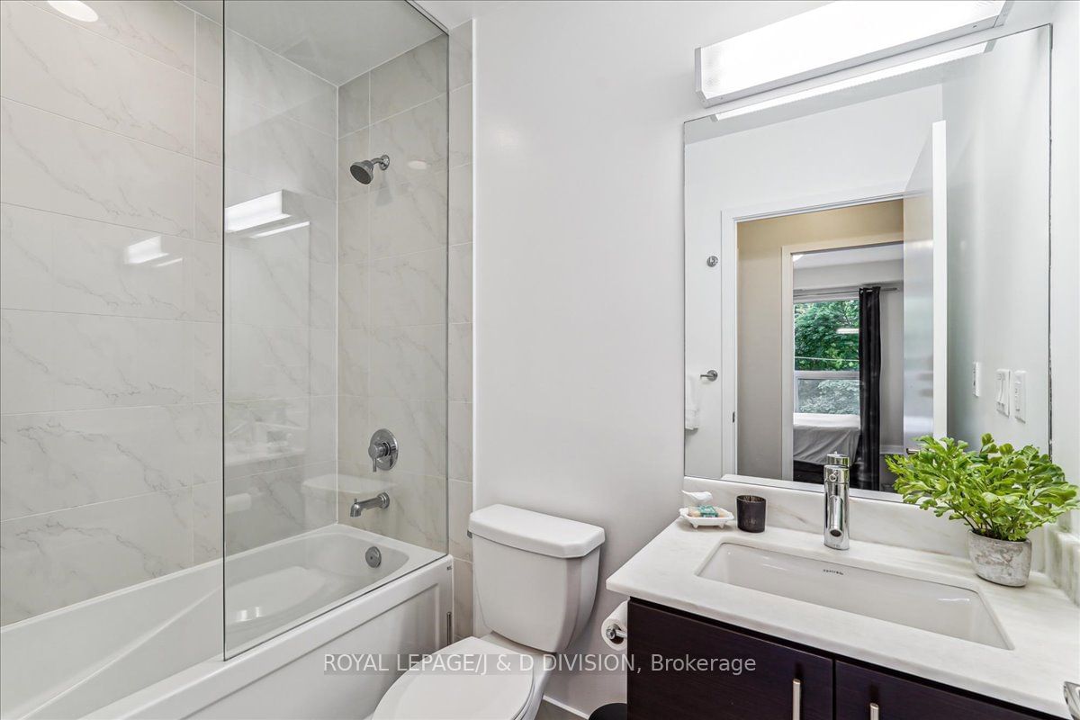 58 Orchard View Blvd, unit 307 for sale - image #13