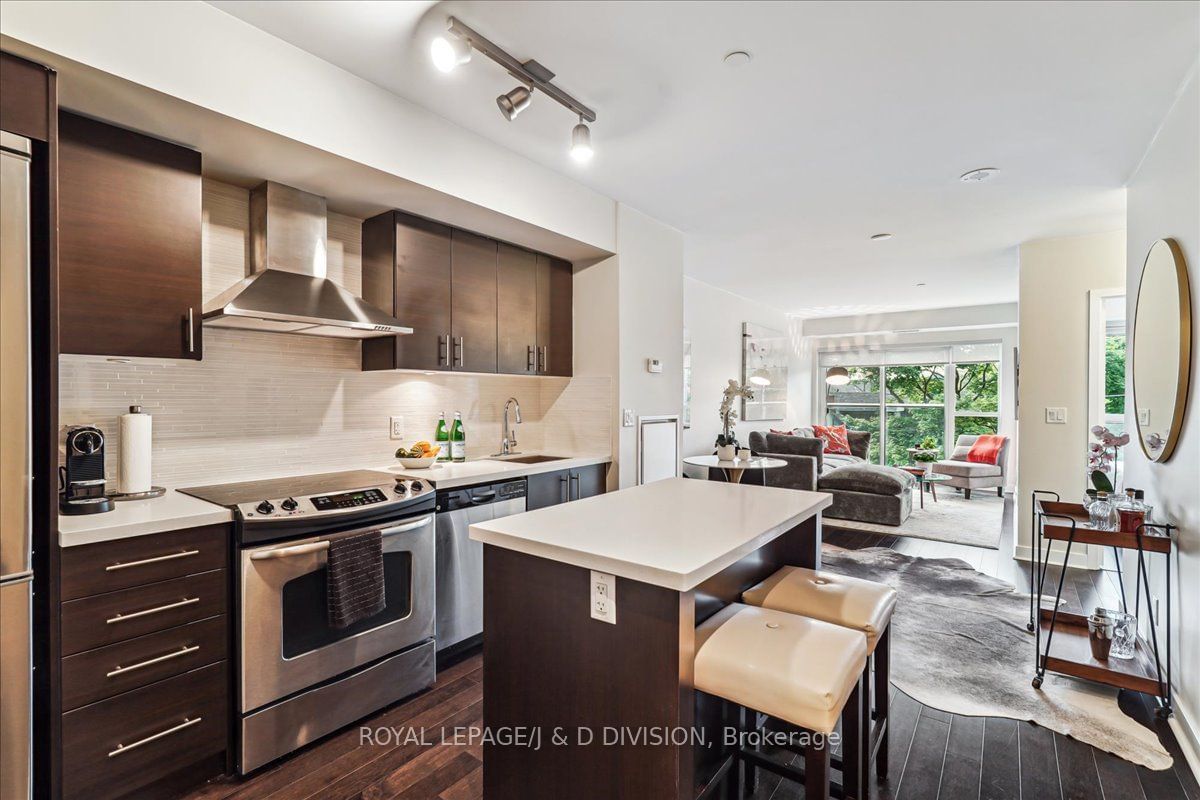 58 Orchard View Blvd, unit 307 for sale - image #4