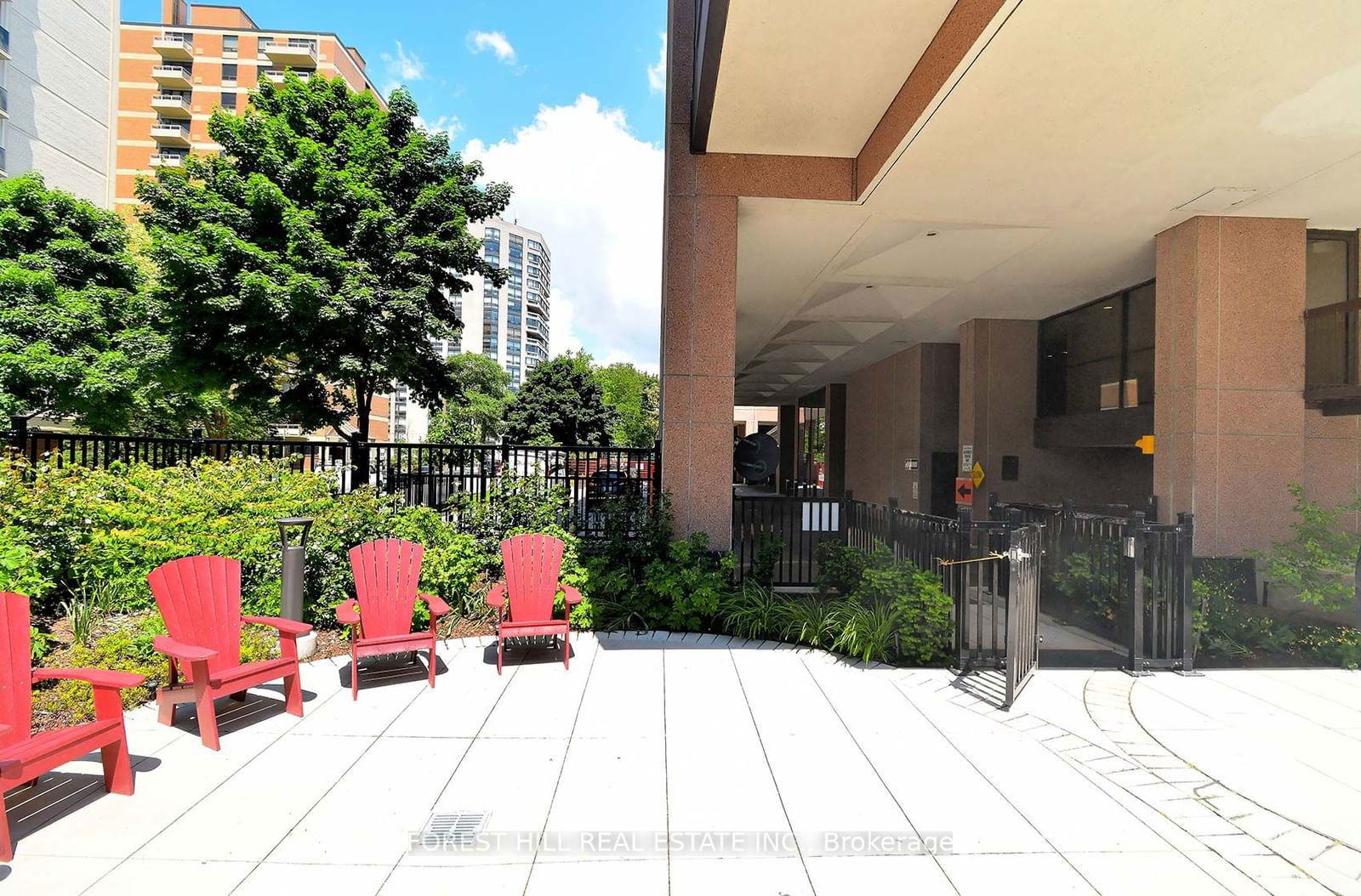 449 Walmer Rd, unit 902 for sale - image #30