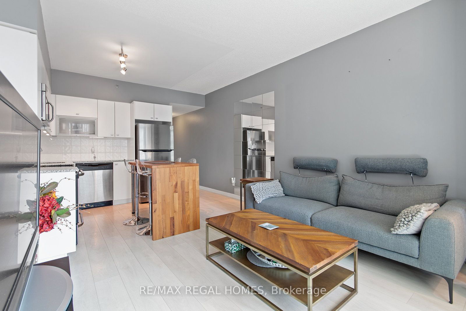 69 Lynn Williams St, unit 806 for rent - image #4