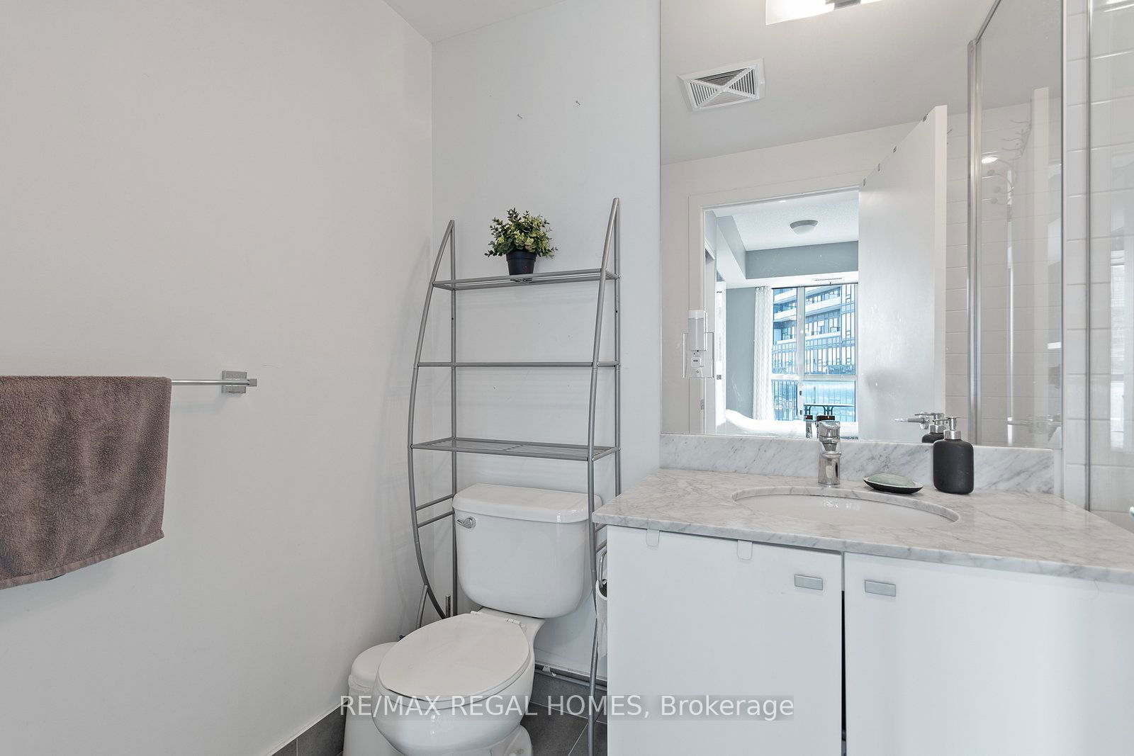 69 Lynn Williams St, unit 806 for rent - image #8