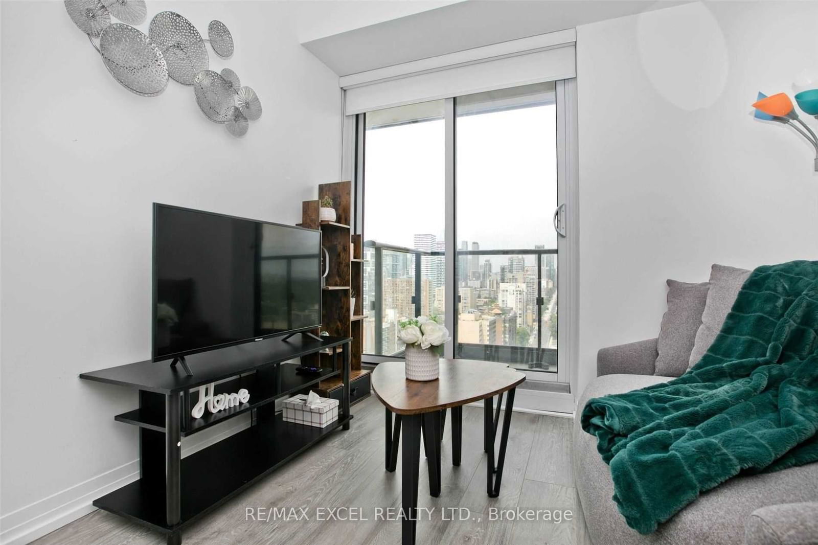 251 Jarvis St, unit 2512 for rent - image #13