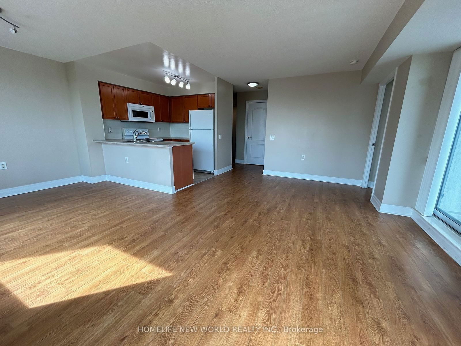 21 Hillcrest Ave, unit 2603 for rent - image #8