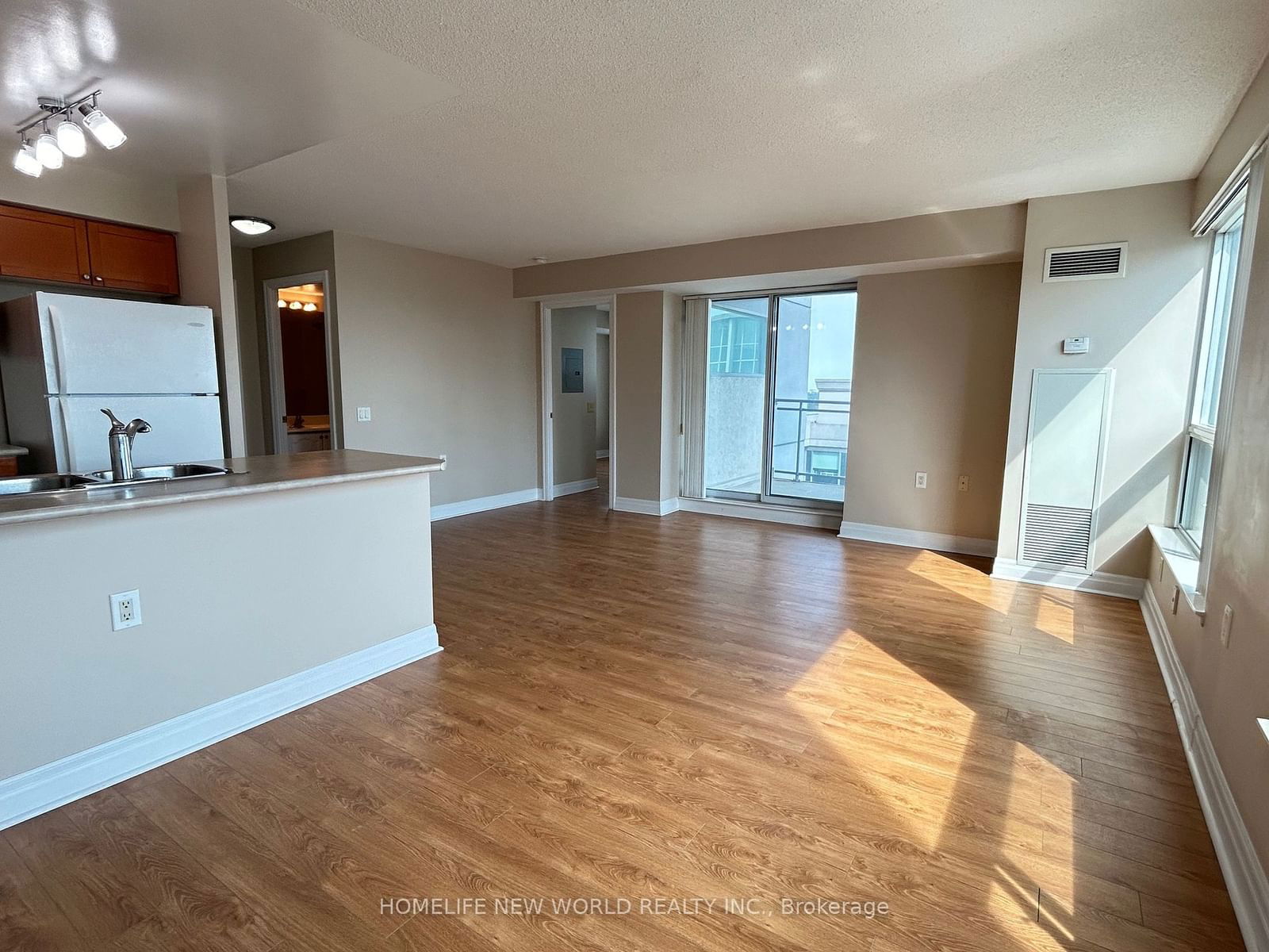 21 Hillcrest Ave, unit 2603 for rent