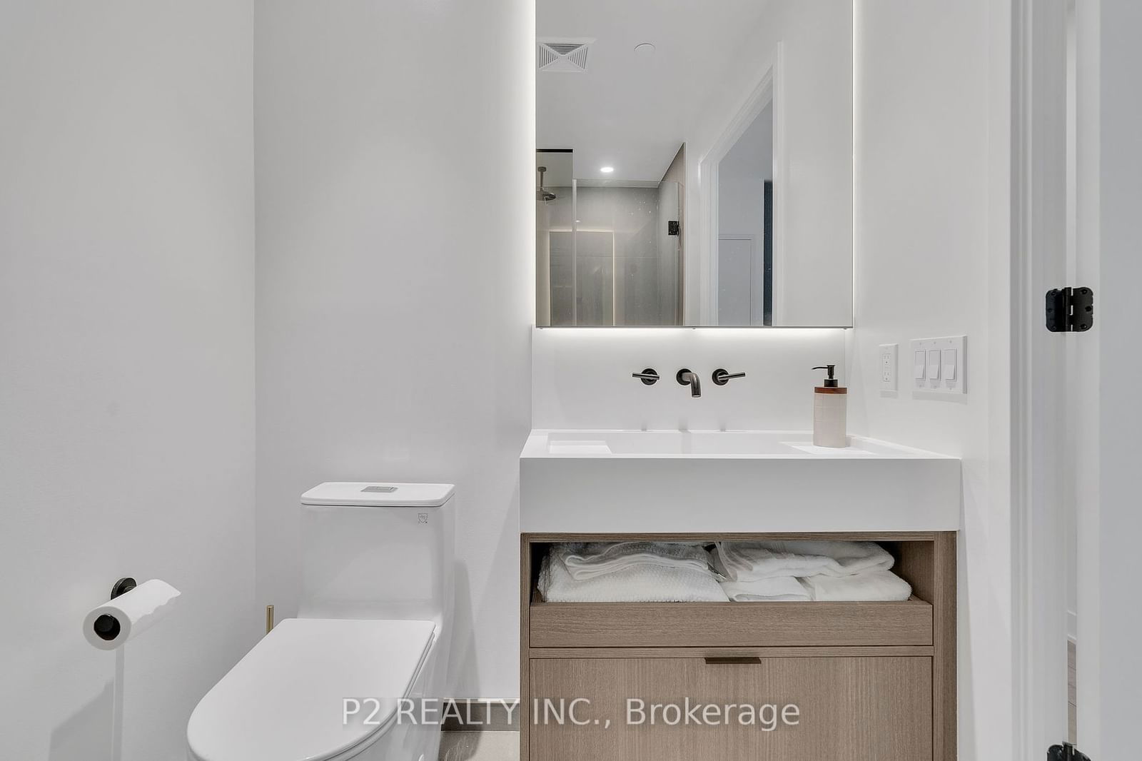 55 Charles St E, unit 2604 for sale - image #7