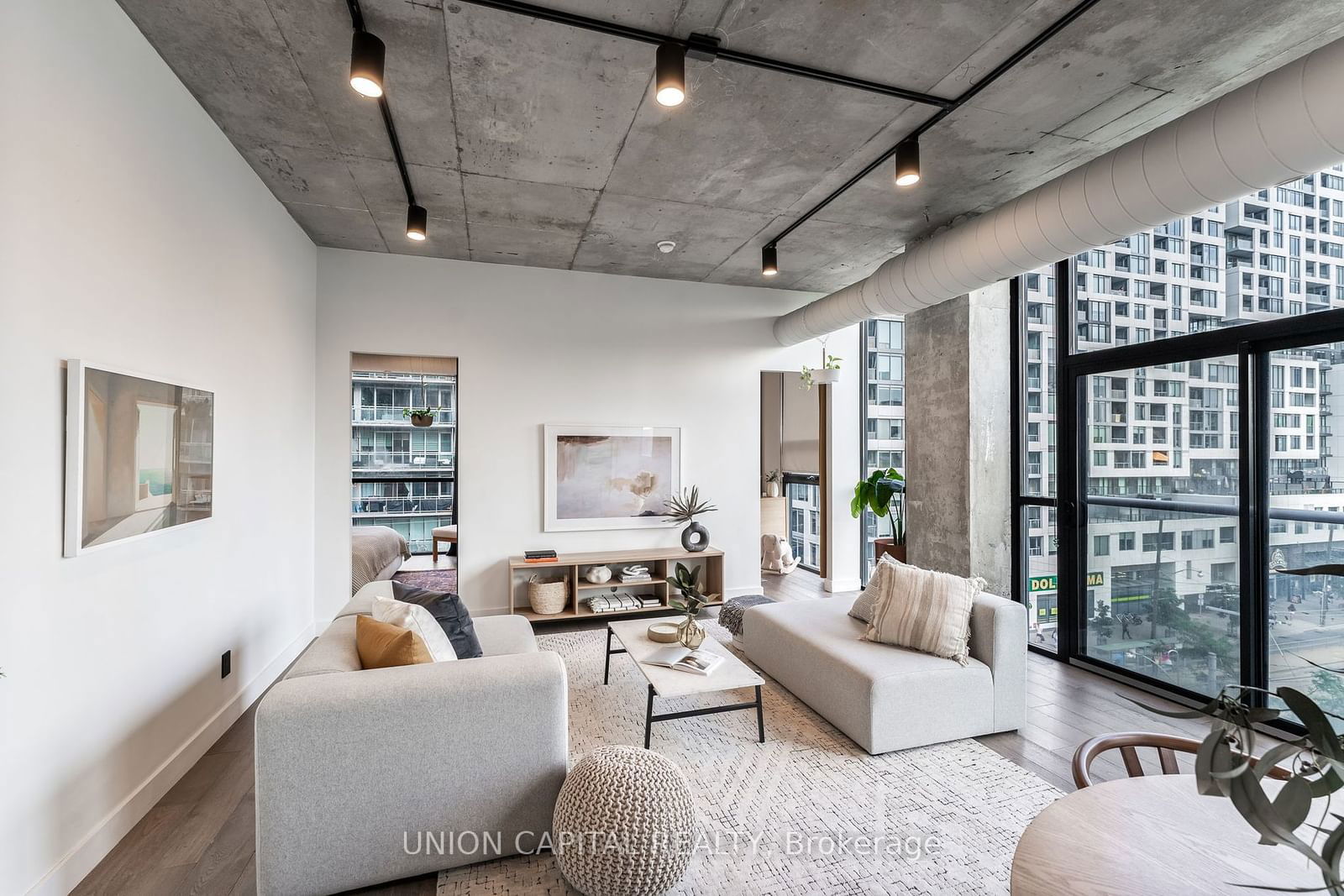 60 Bathurst St, unit 512 for sale - image #10