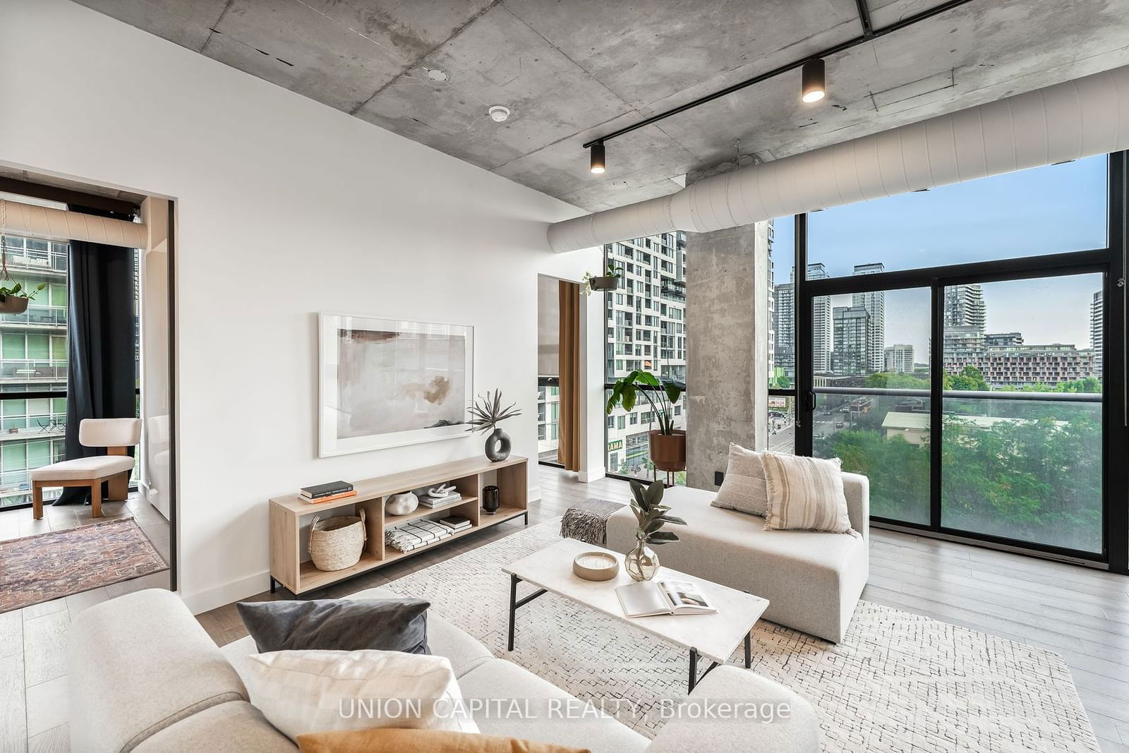 60 Bathurst St, unit 512 for sale - image #11