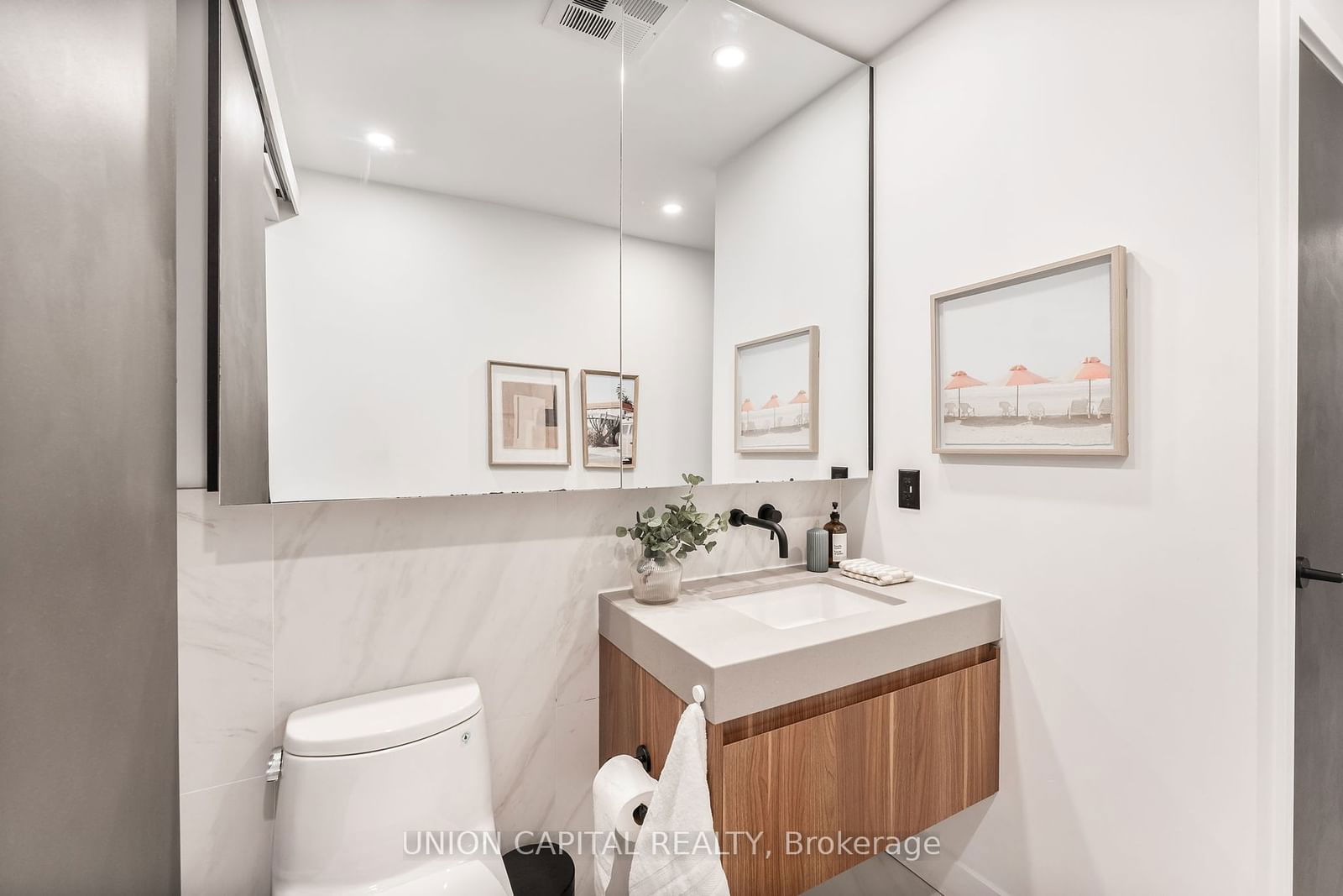 60 Bathurst St, unit 512 for sale - image #19