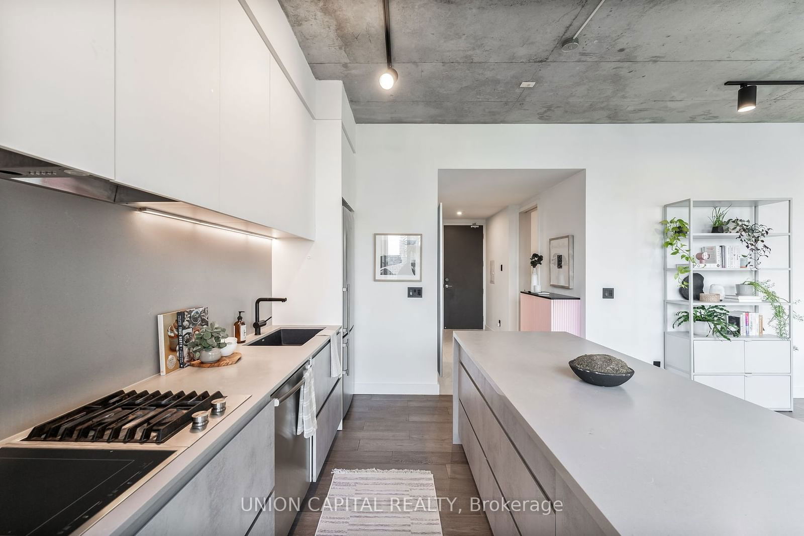 60 Bathurst St, unit 512 for sale - image #5