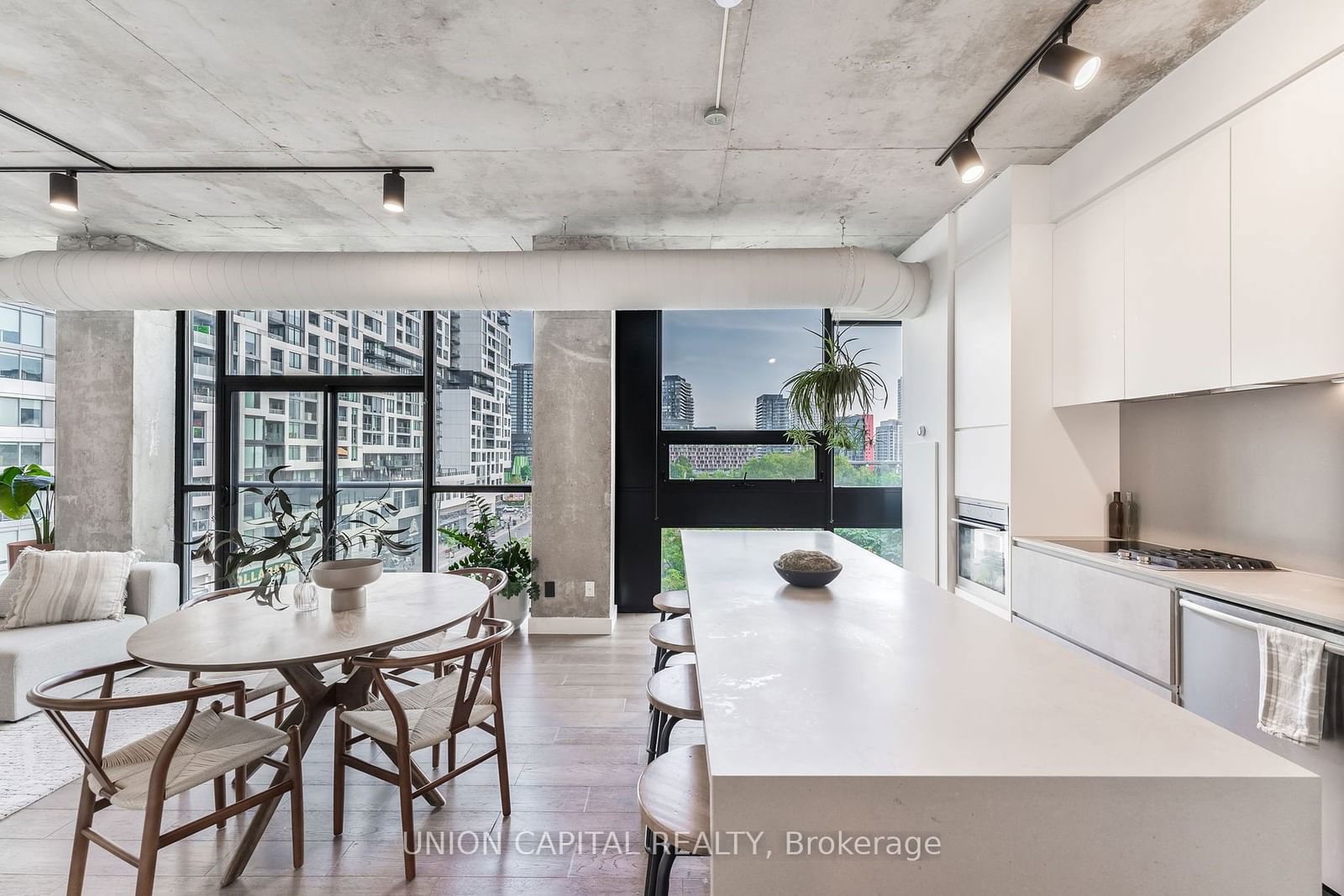 60 Bathurst St, unit 512 for sale - image #8