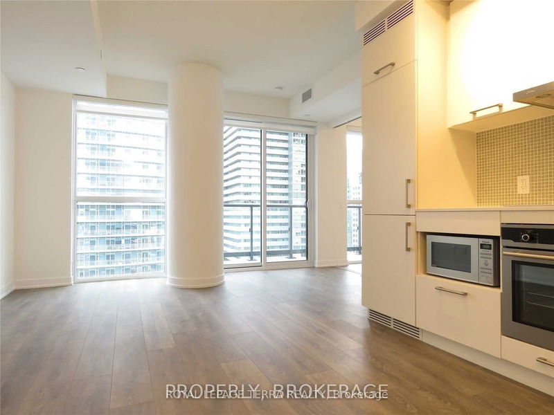 87 Peter St, unit 4212 for sale - image #1