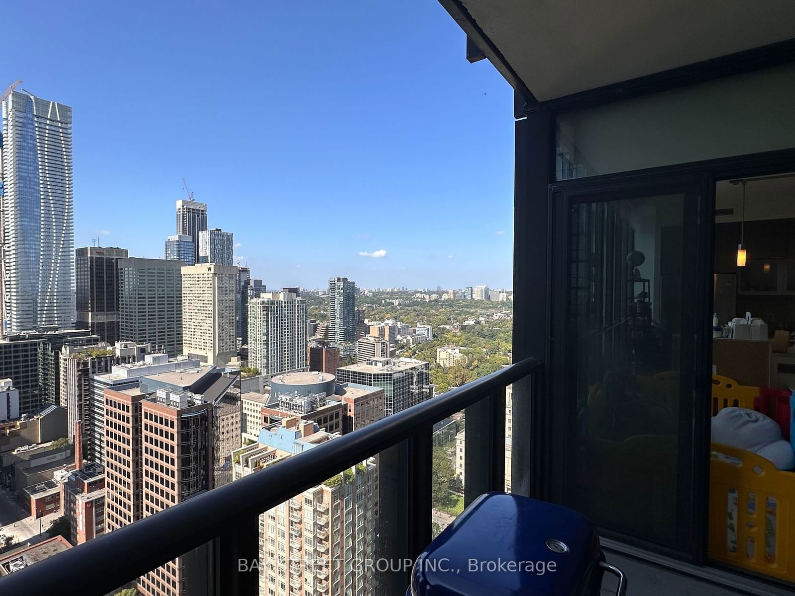 110 Charles St E, unit 3704 for rent - image #17