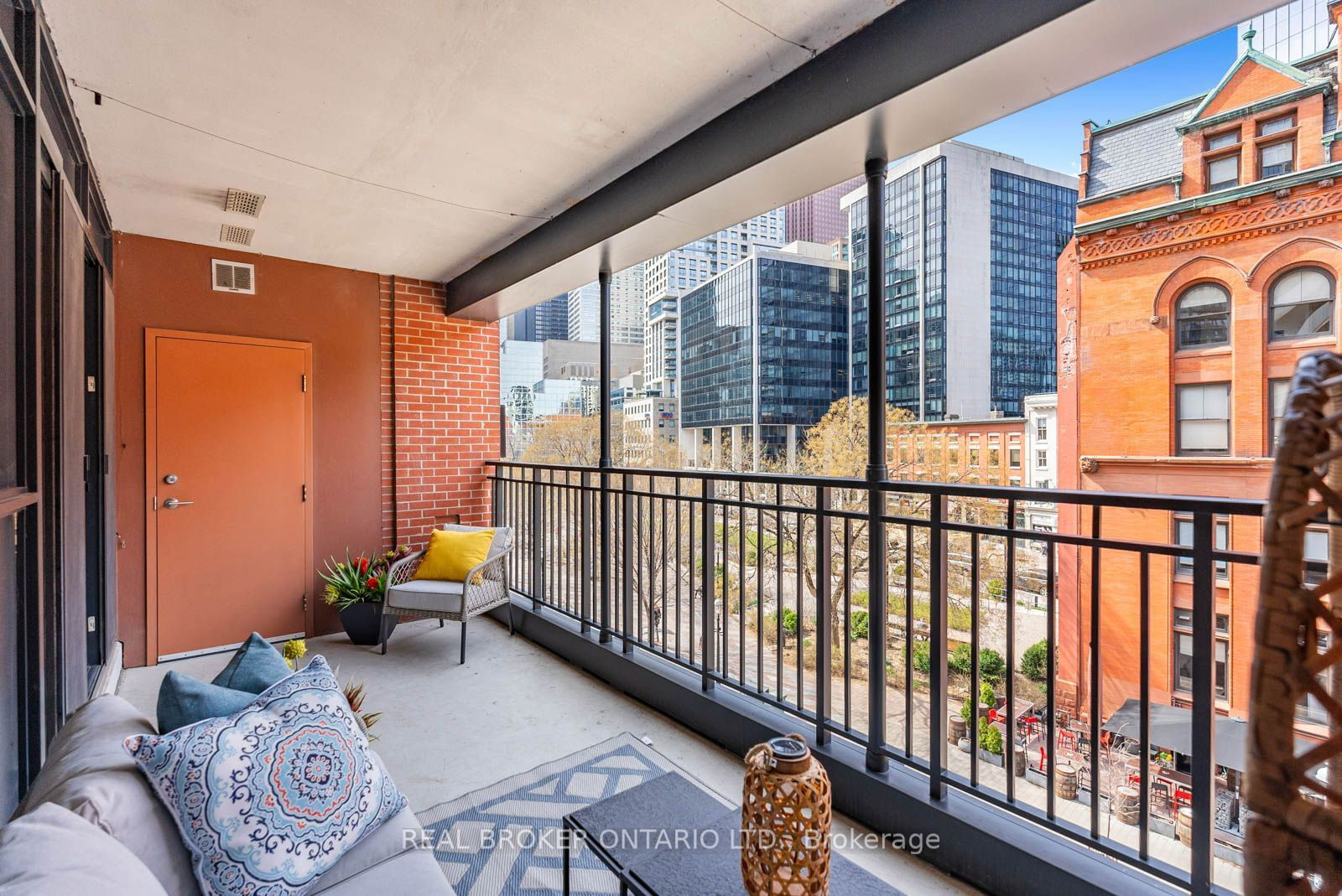 55 Front St E, unit 517 for sale - image #23