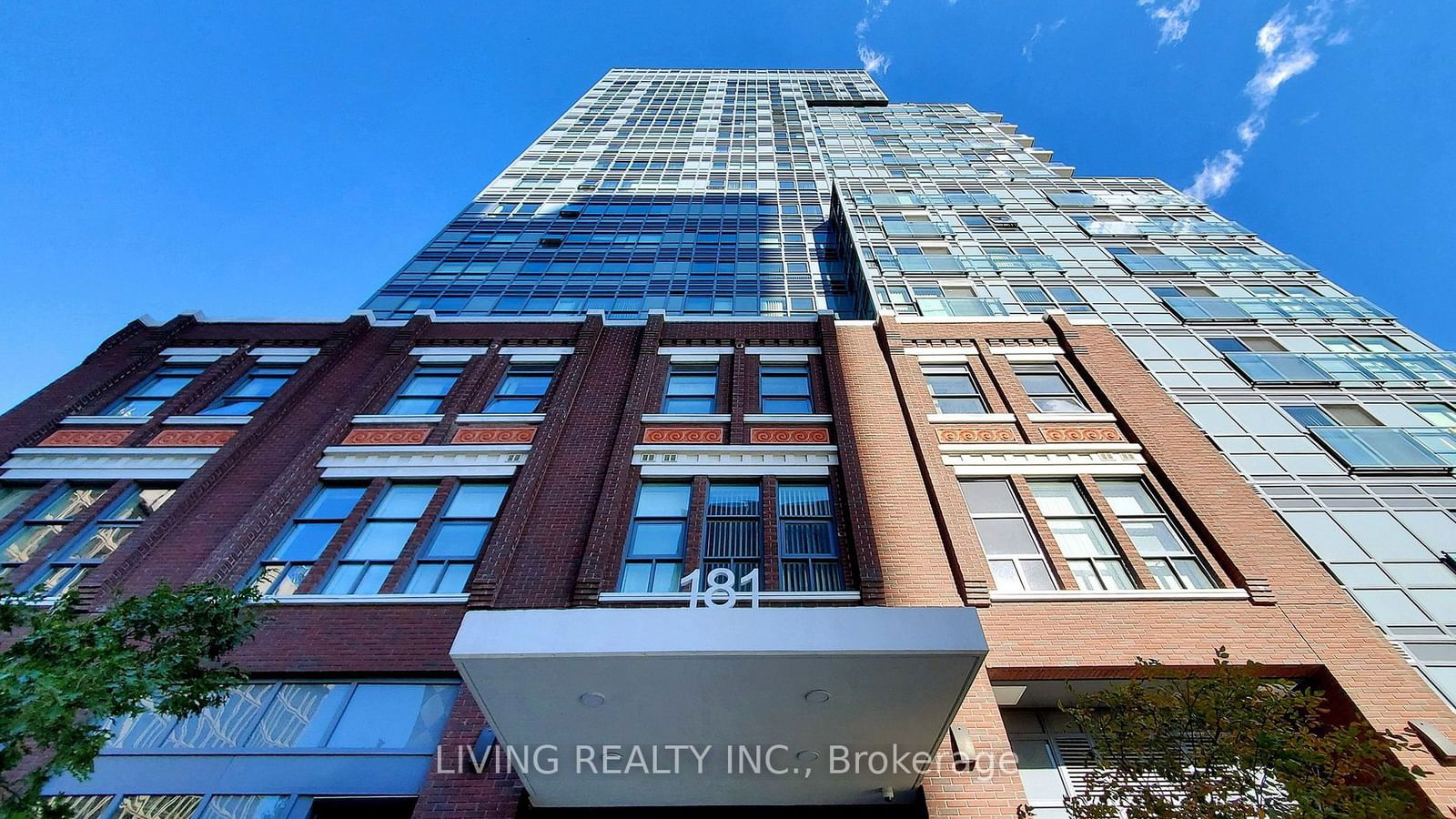 181 Huron St, unit 304 for rent