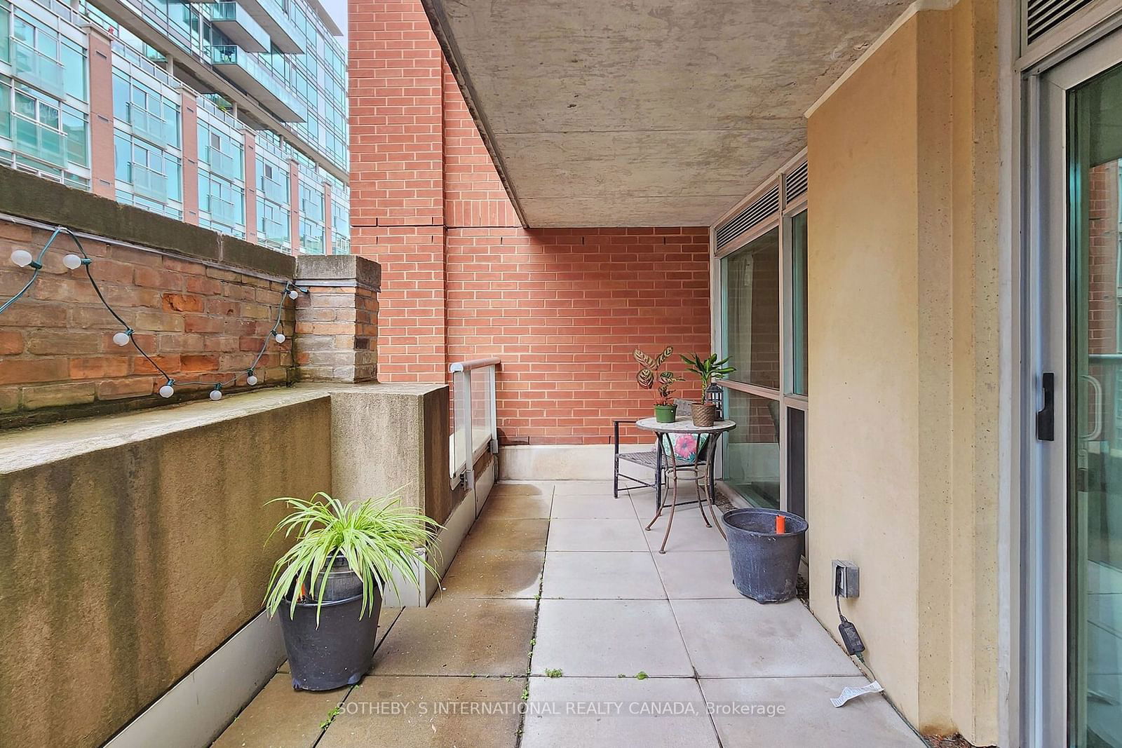 230 King St, unit 410 for rent - image #21