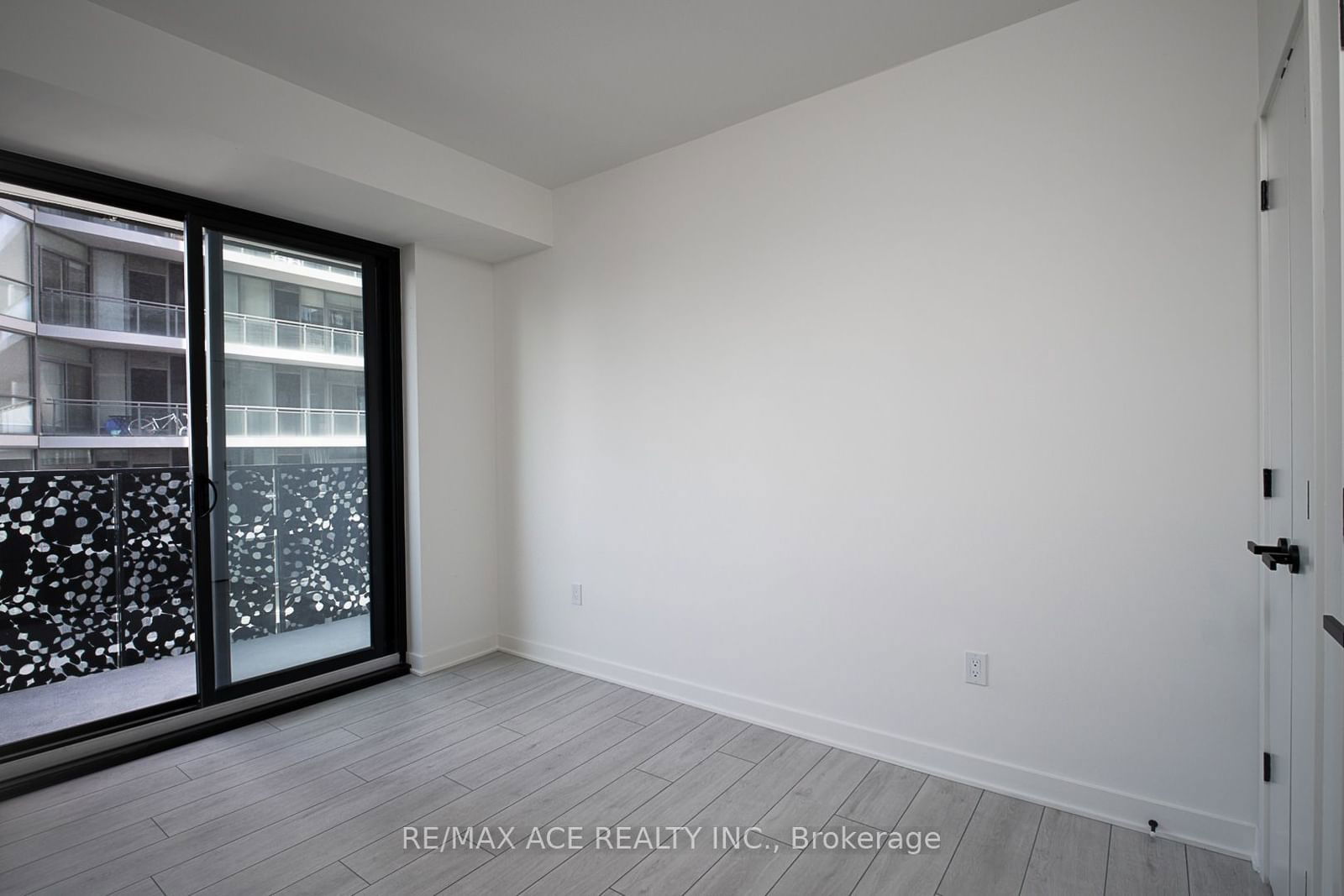 55 Charles St E, unit 2606 for rent - image #7