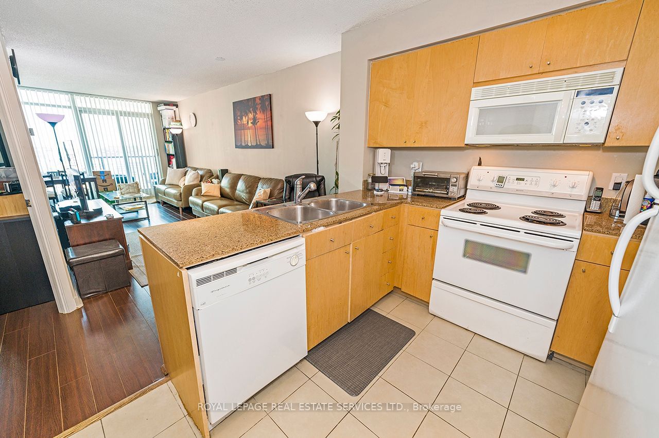 373 Front St W, unit 2601 for sale