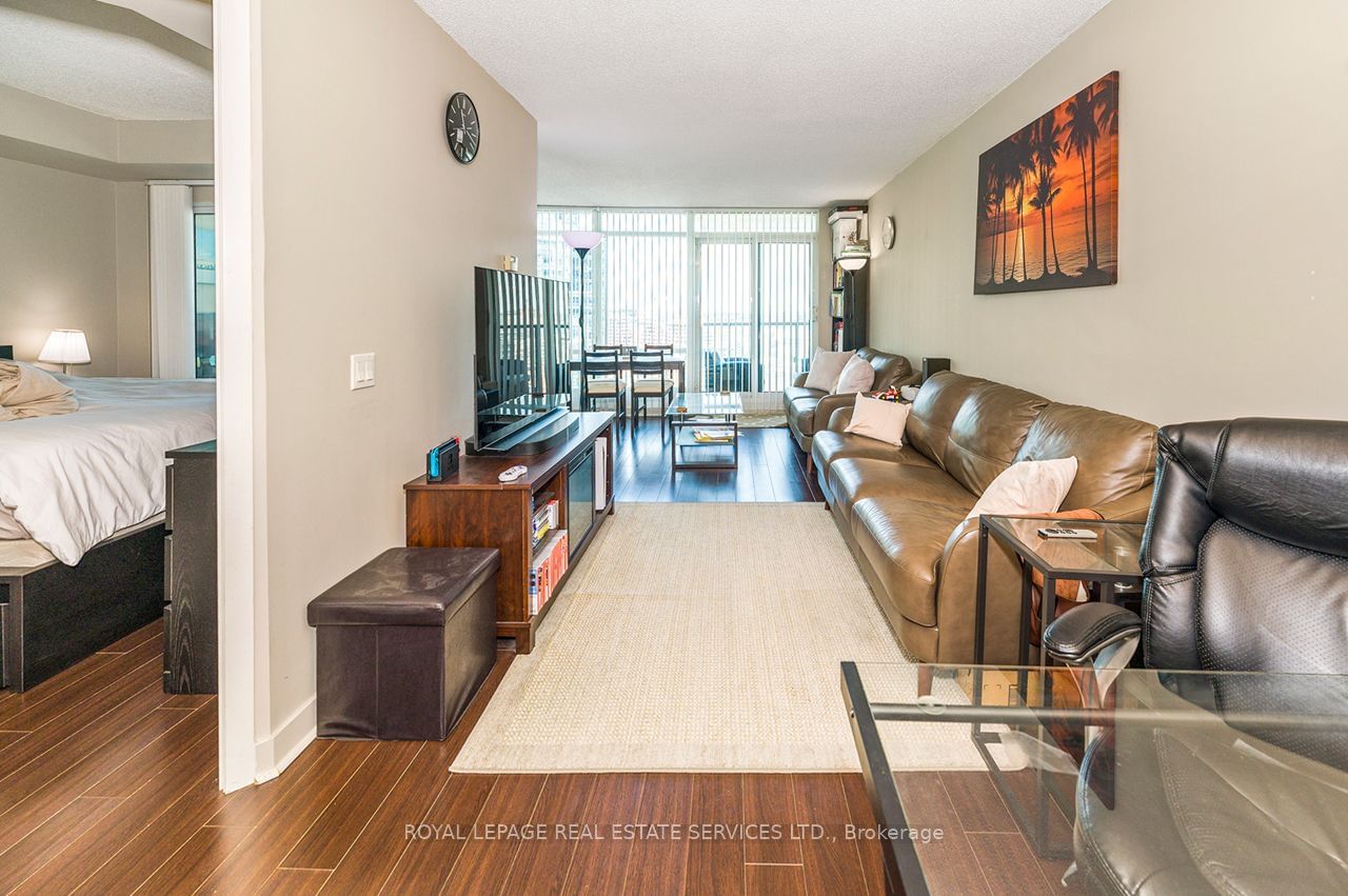 373 Front St W, unit 2601 for sale