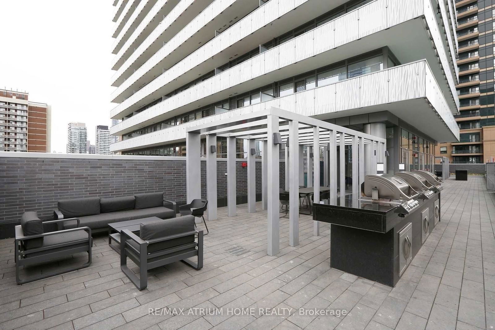 50 Charles St E, unit 4202 for rent - image #6