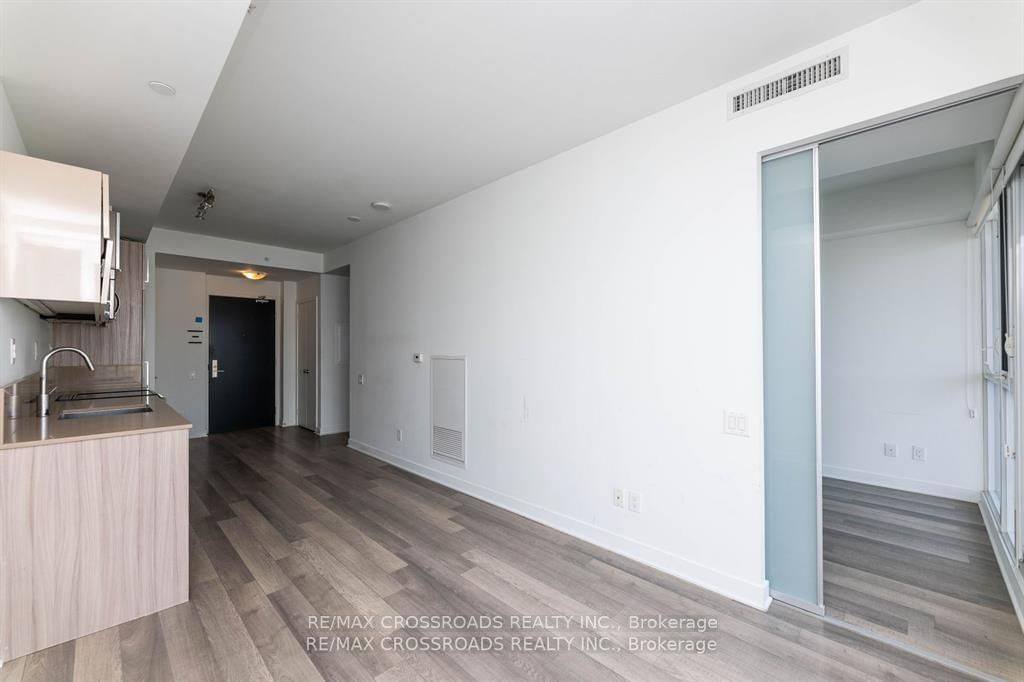 290 Adelaide St W, unit 3207 for rent - image #12