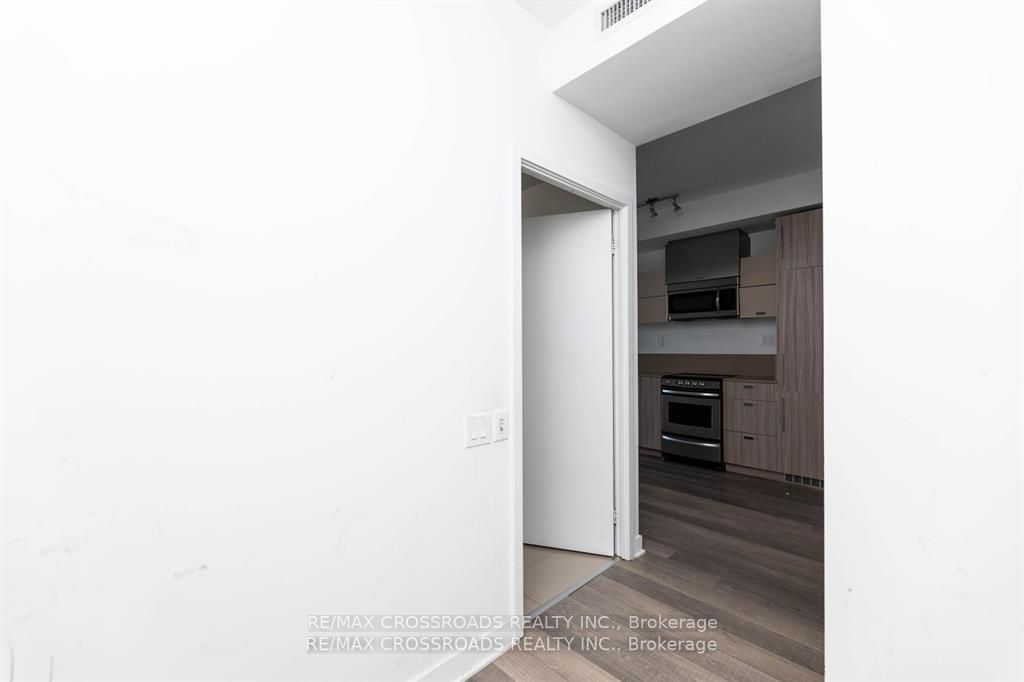 290 Adelaide St W, unit 3207 for rent - image #13