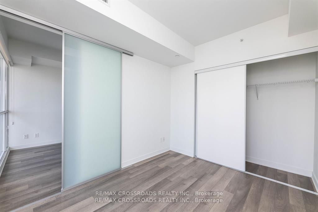 290 Adelaide St W, unit 3207 for rent - image #19