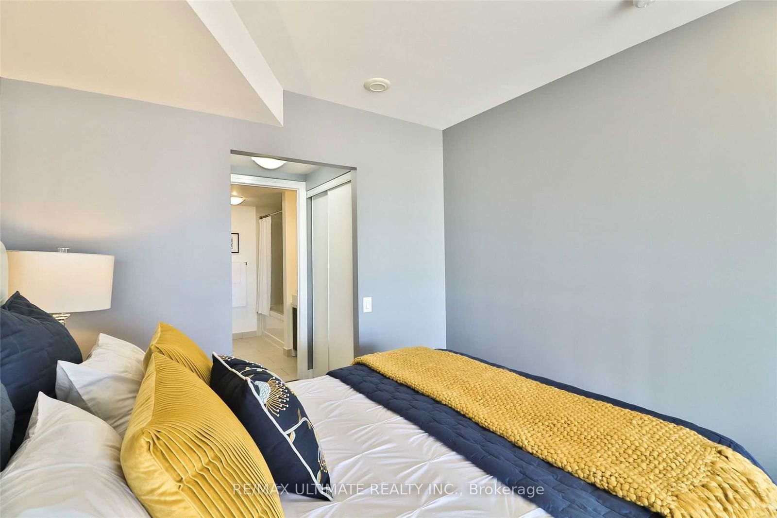 5 Hanna Ave, unit 612 for sale - image #18