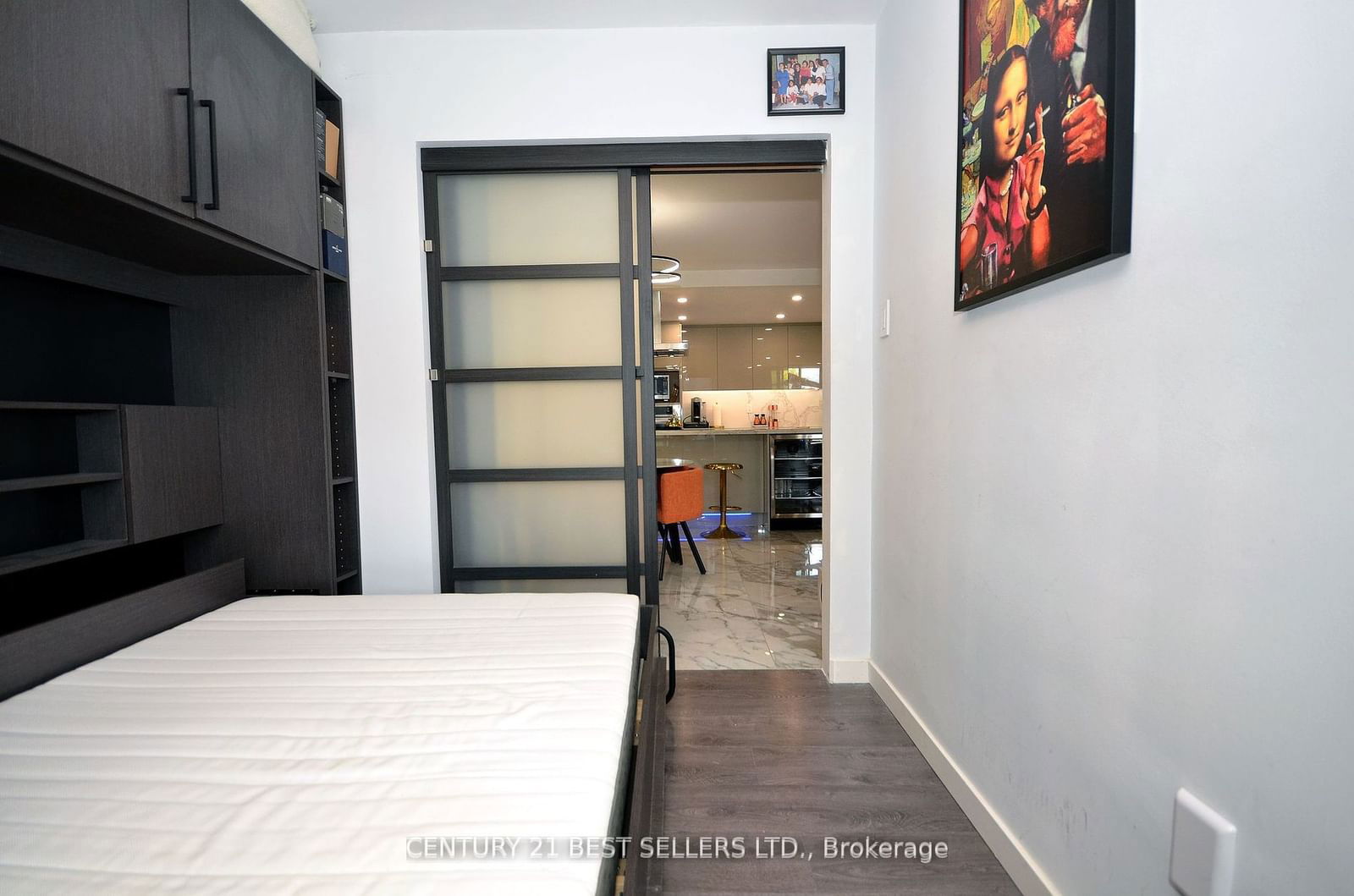 100 Canyon Ave, unit 302 for sale - image #17