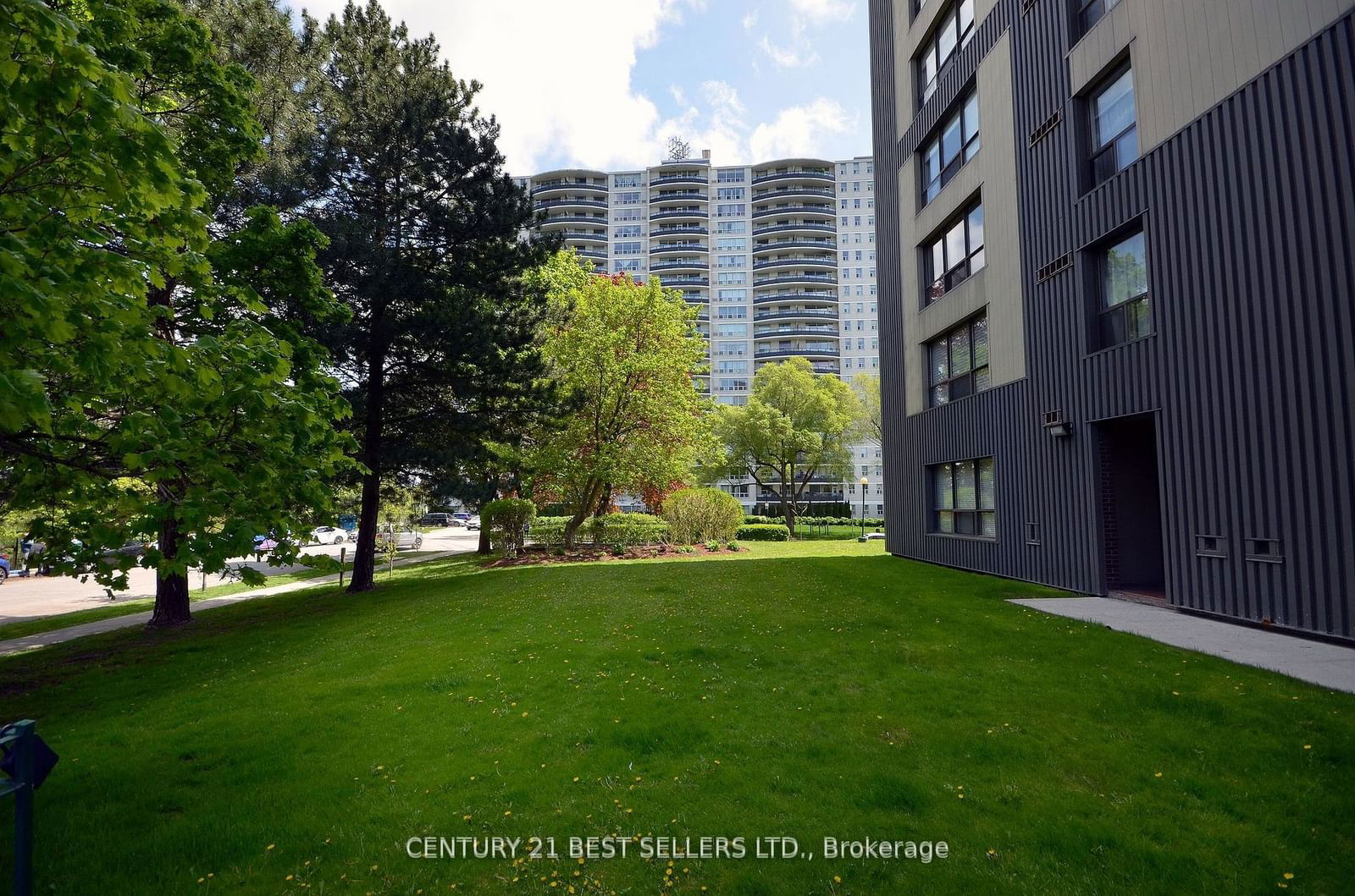 Canyon Tower Condos, North York, Toronto