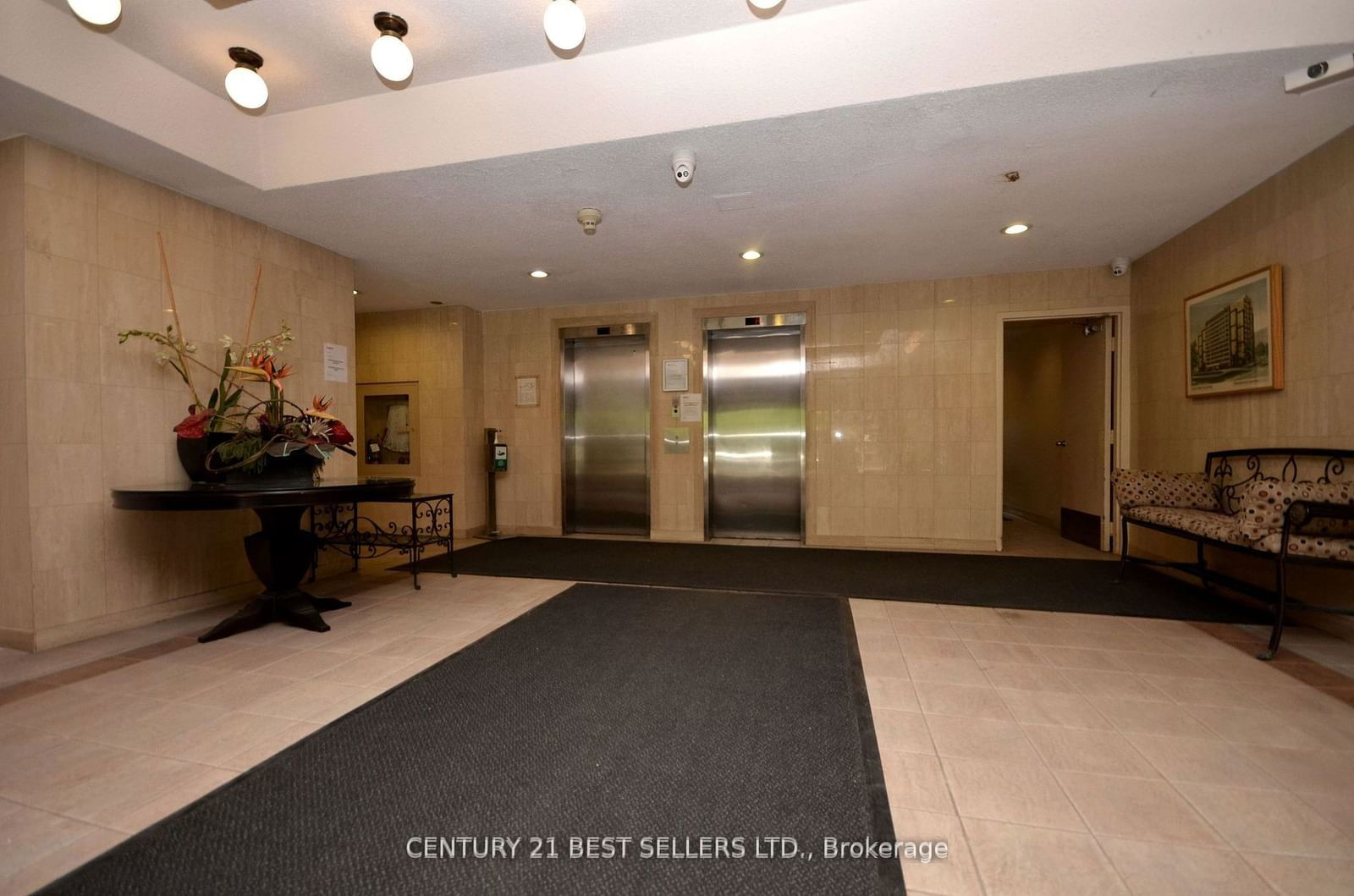 100 Canyon Ave, unit 302 for sale - image #4