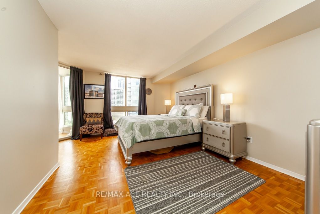 10 Kenneth Ave, unit 1801 for sale - image #13