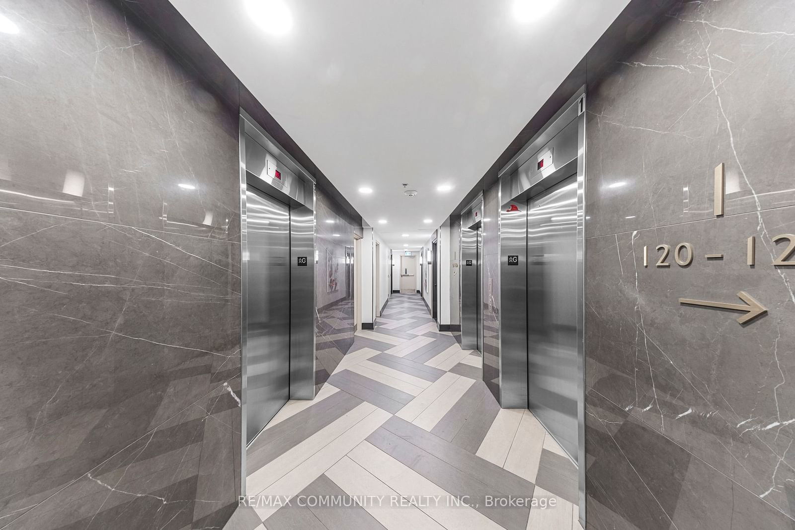 1 Shaw St, unit 424 for sale - image #22