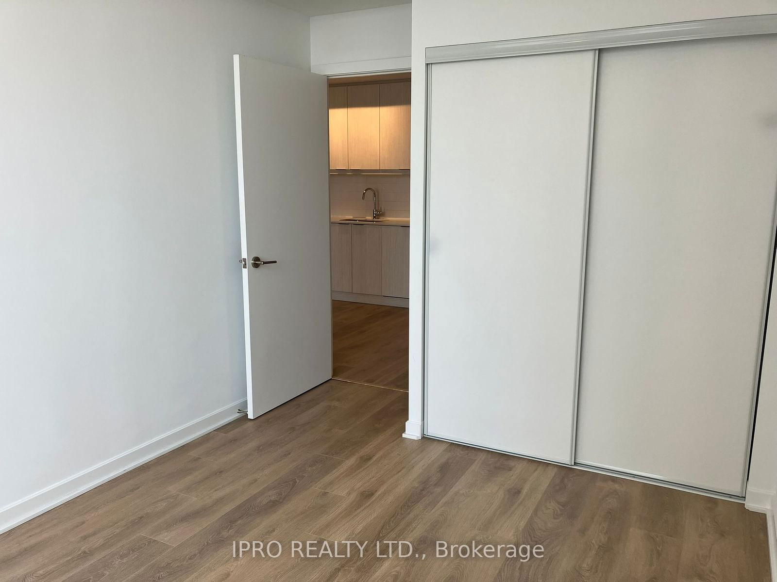 38 Forest Manor Rd, unit 611 for rent - image #8